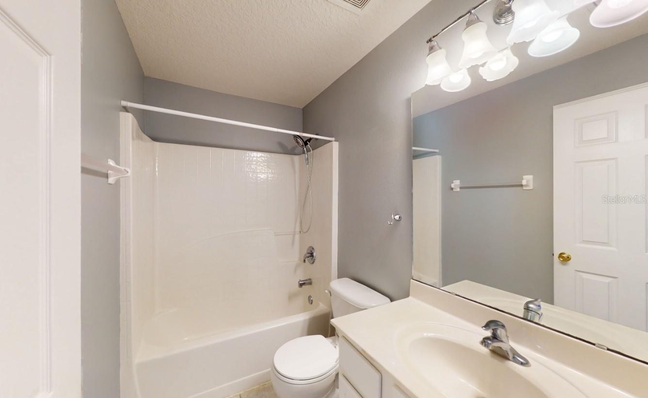 OXFORD CHASE - Residential