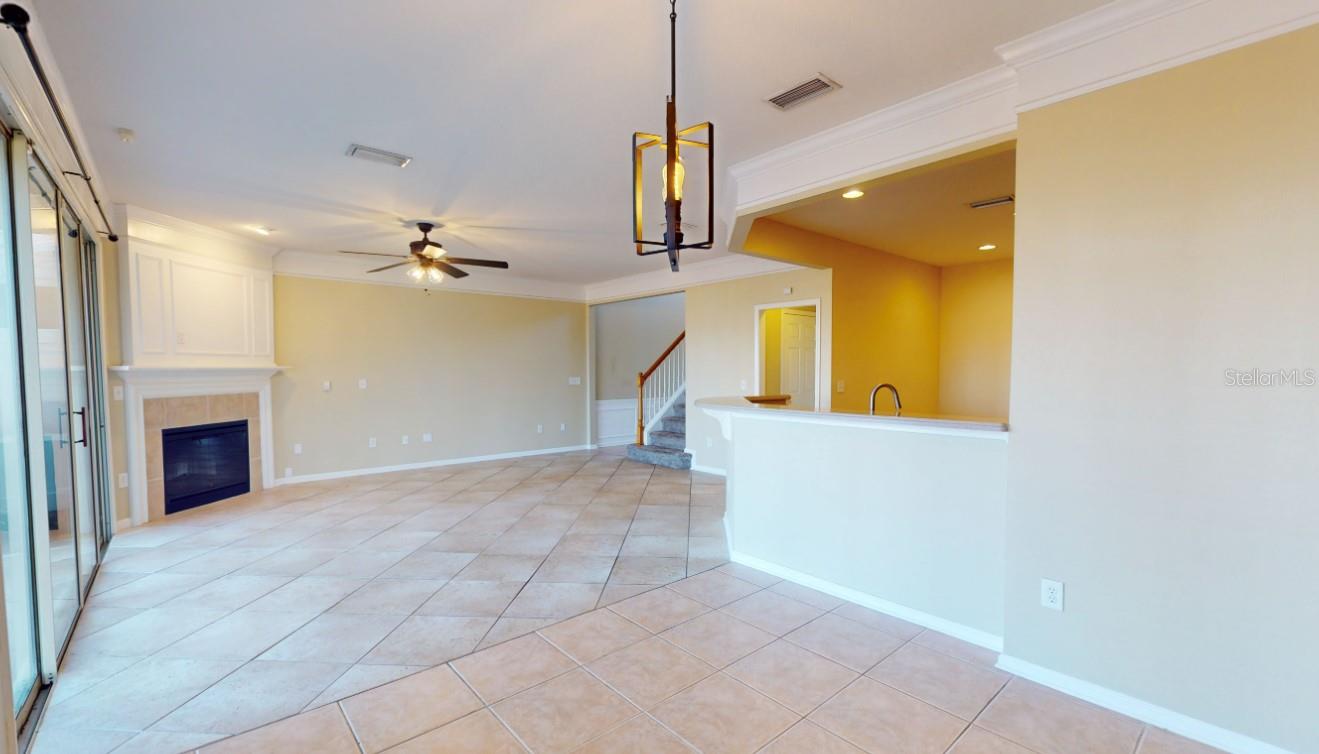 OXFORD CHASE - Residential