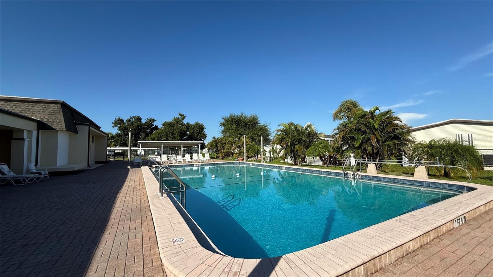 HOLIDAY PARK - Residential