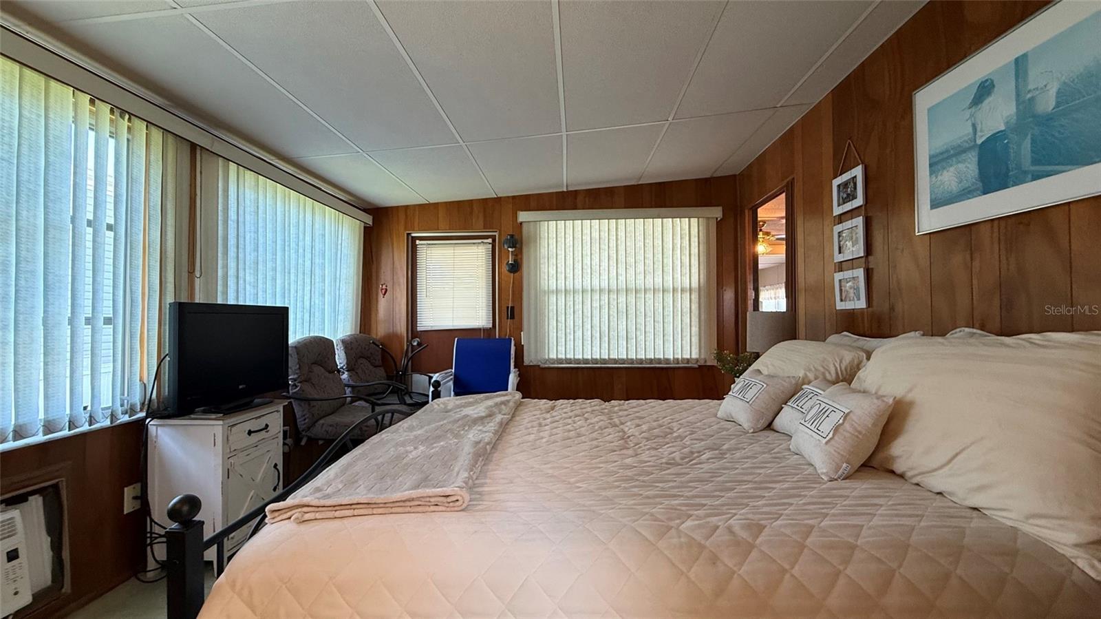 HOLIDAY PARK - Residential