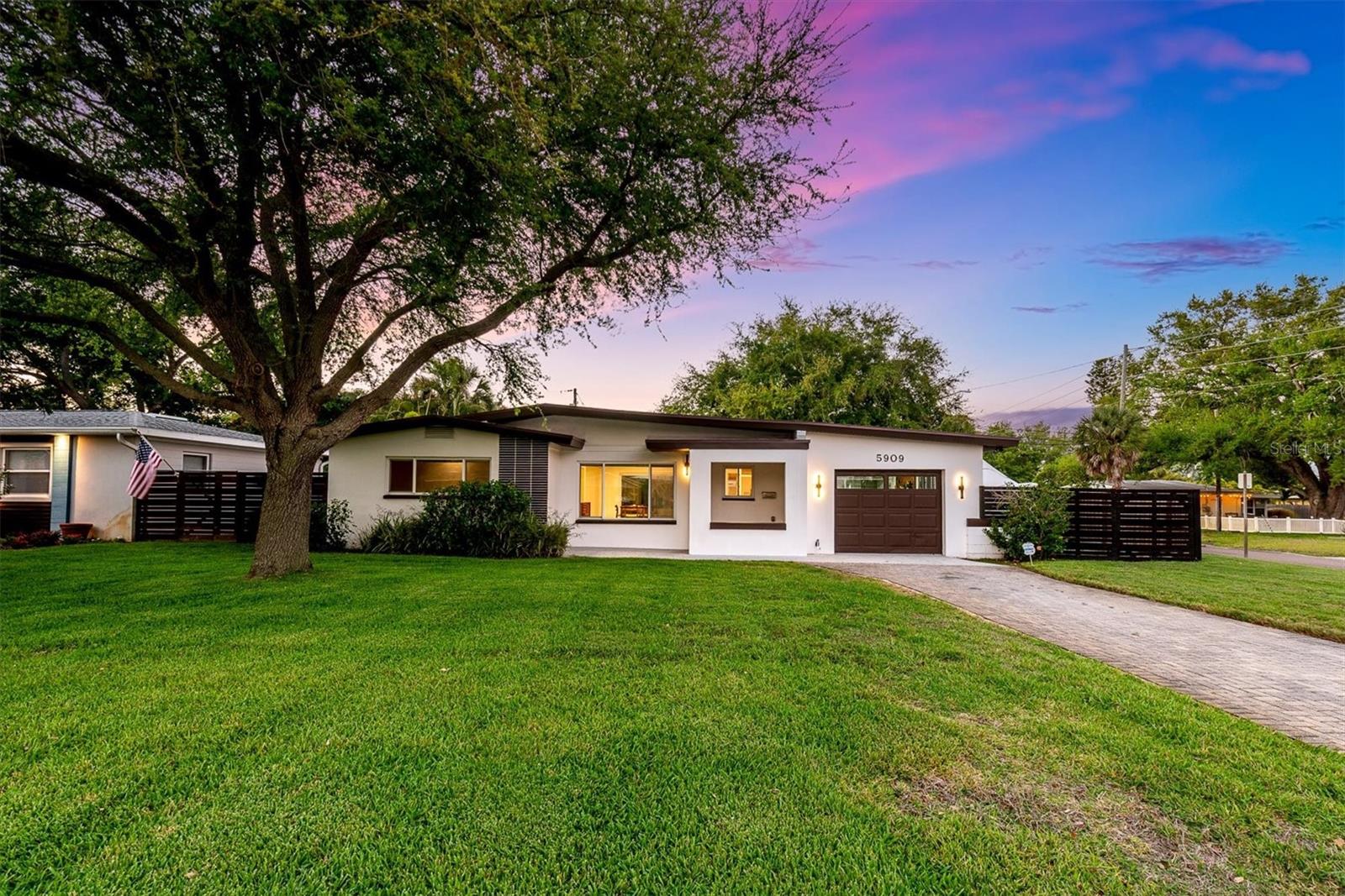 MERNA MANOR - Residential