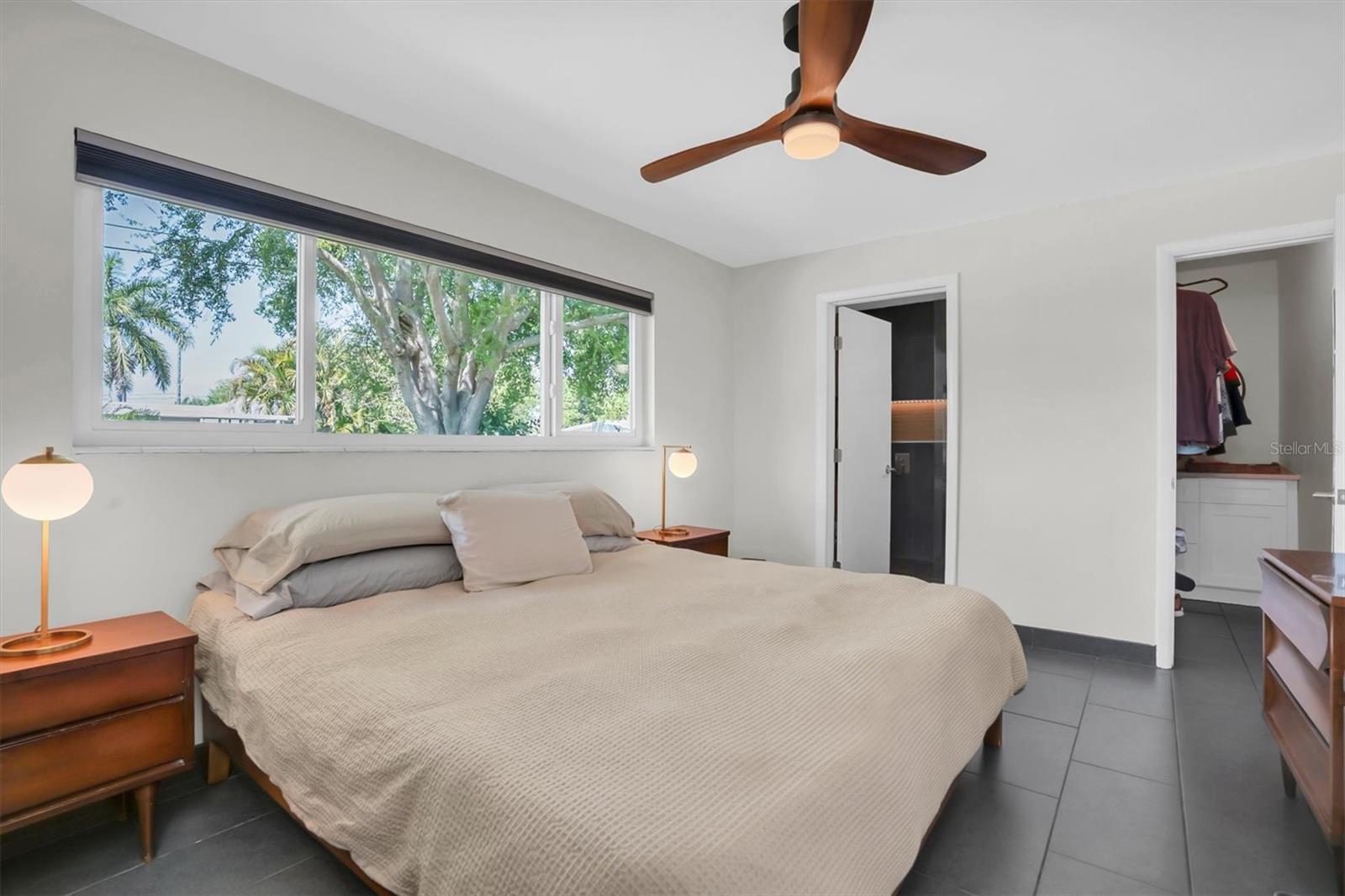 MERNA MANOR - Residential