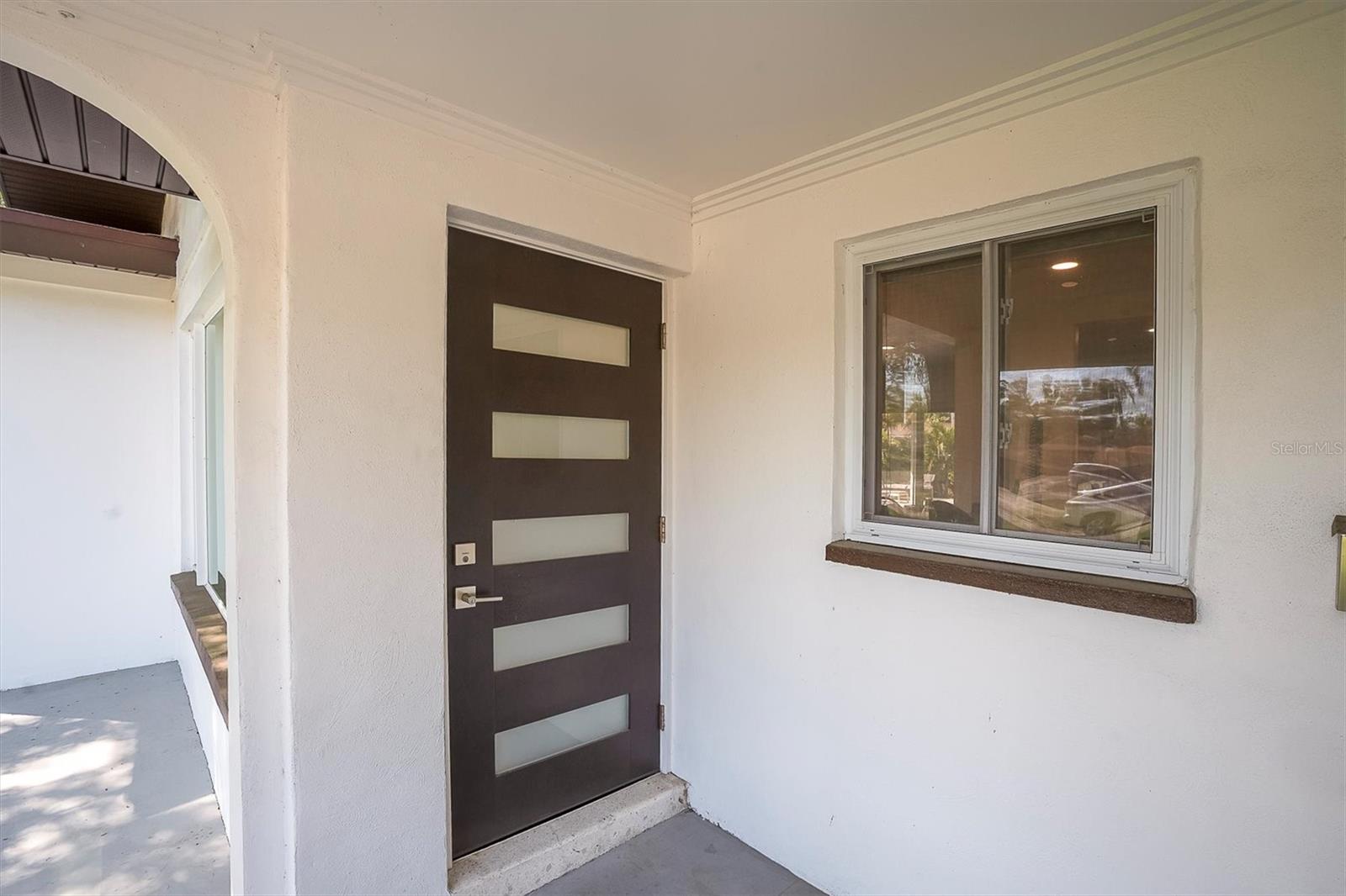 MERNA MANOR - Residential