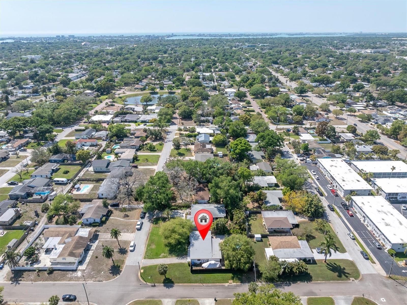 MERNA MANOR - Residential