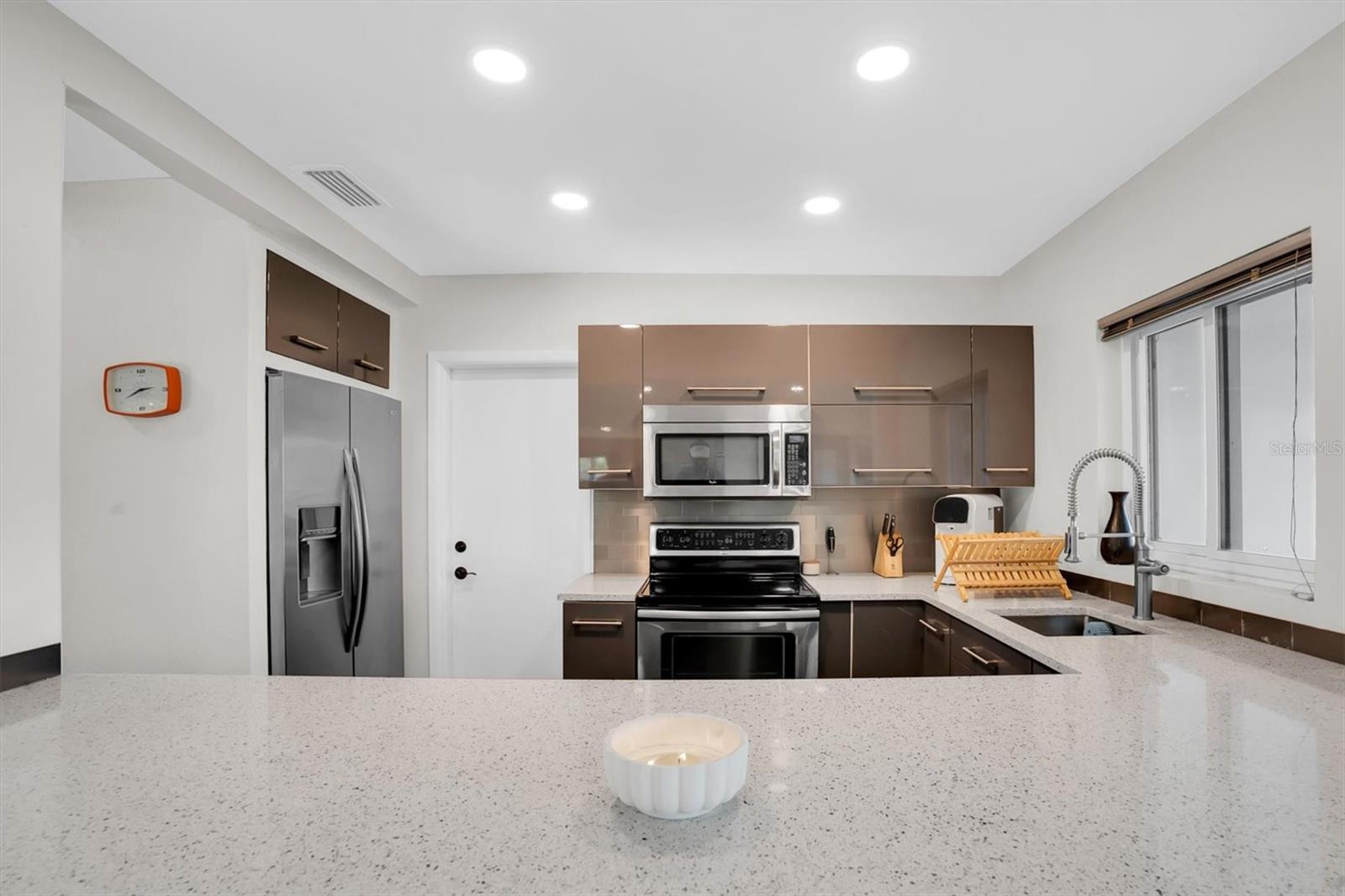 MERNA MANOR - Residential