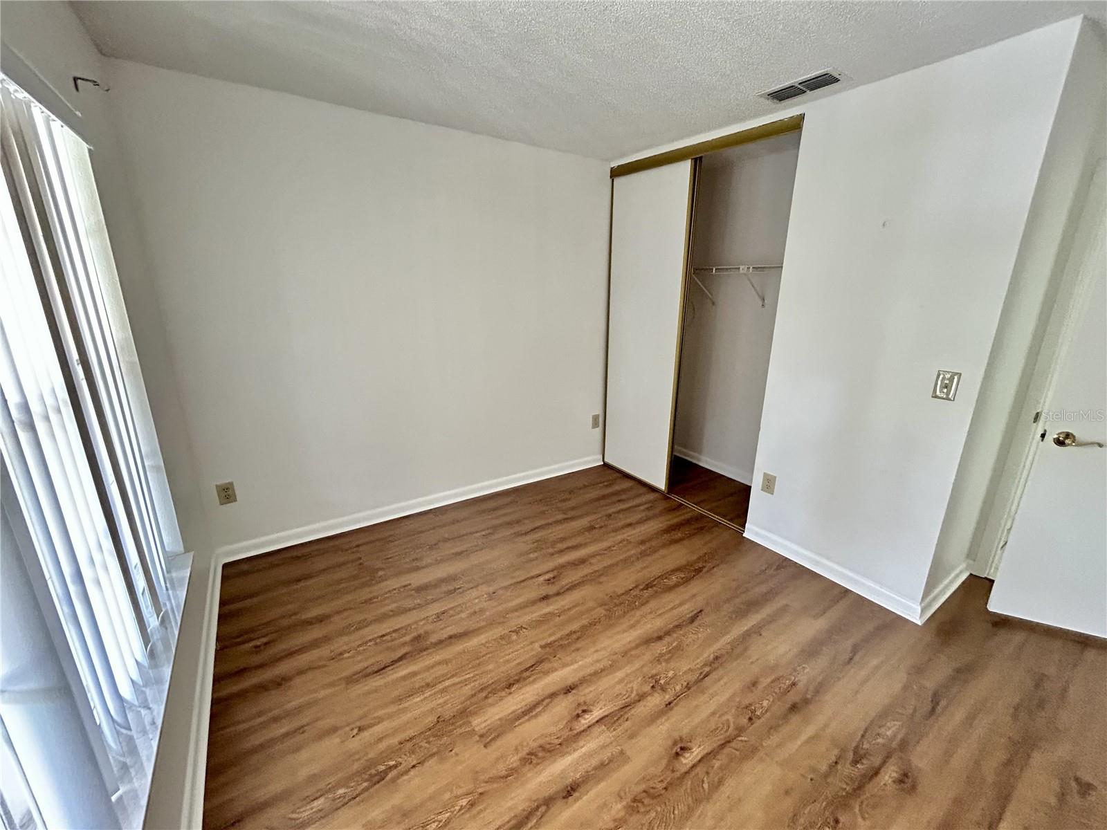 SUNNYBROOK CONDO 09 - Residential