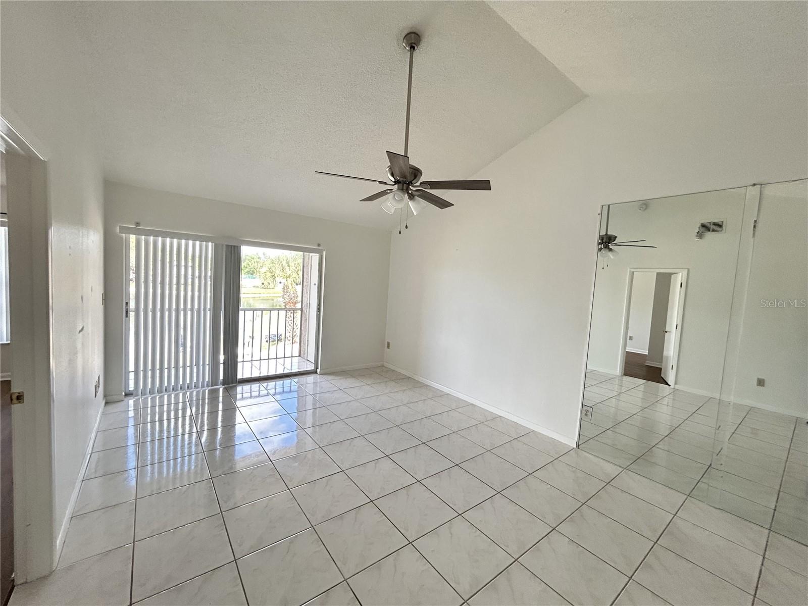 SUNNYBROOK CONDO 09 - Residential