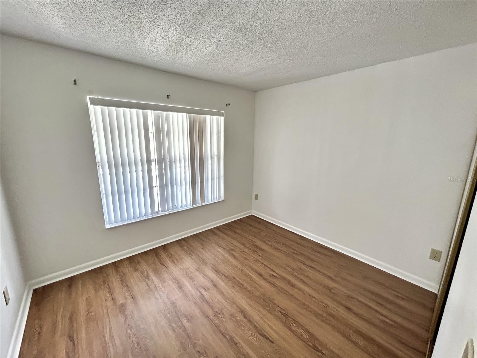 SUNNYBROOK CONDO 09 - Residential