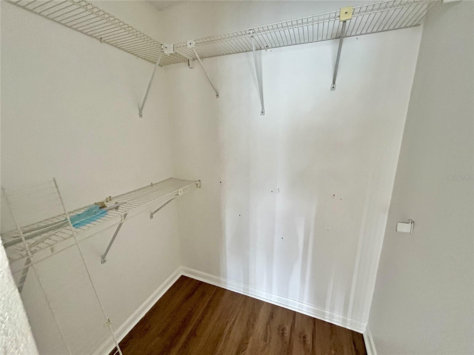 SUNNYBROOK CONDO 09 - Residential