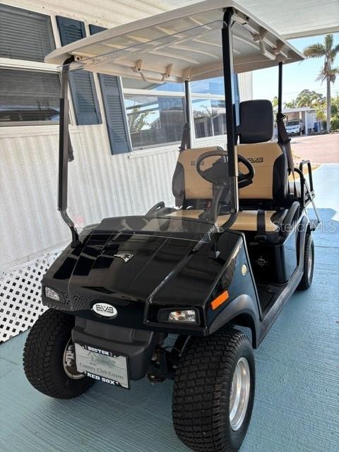 COUNTRY CLUB ESTATES - Residential