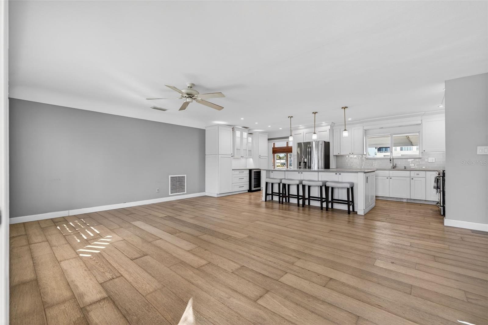 NORTH EAST PARK SHORES - Residential