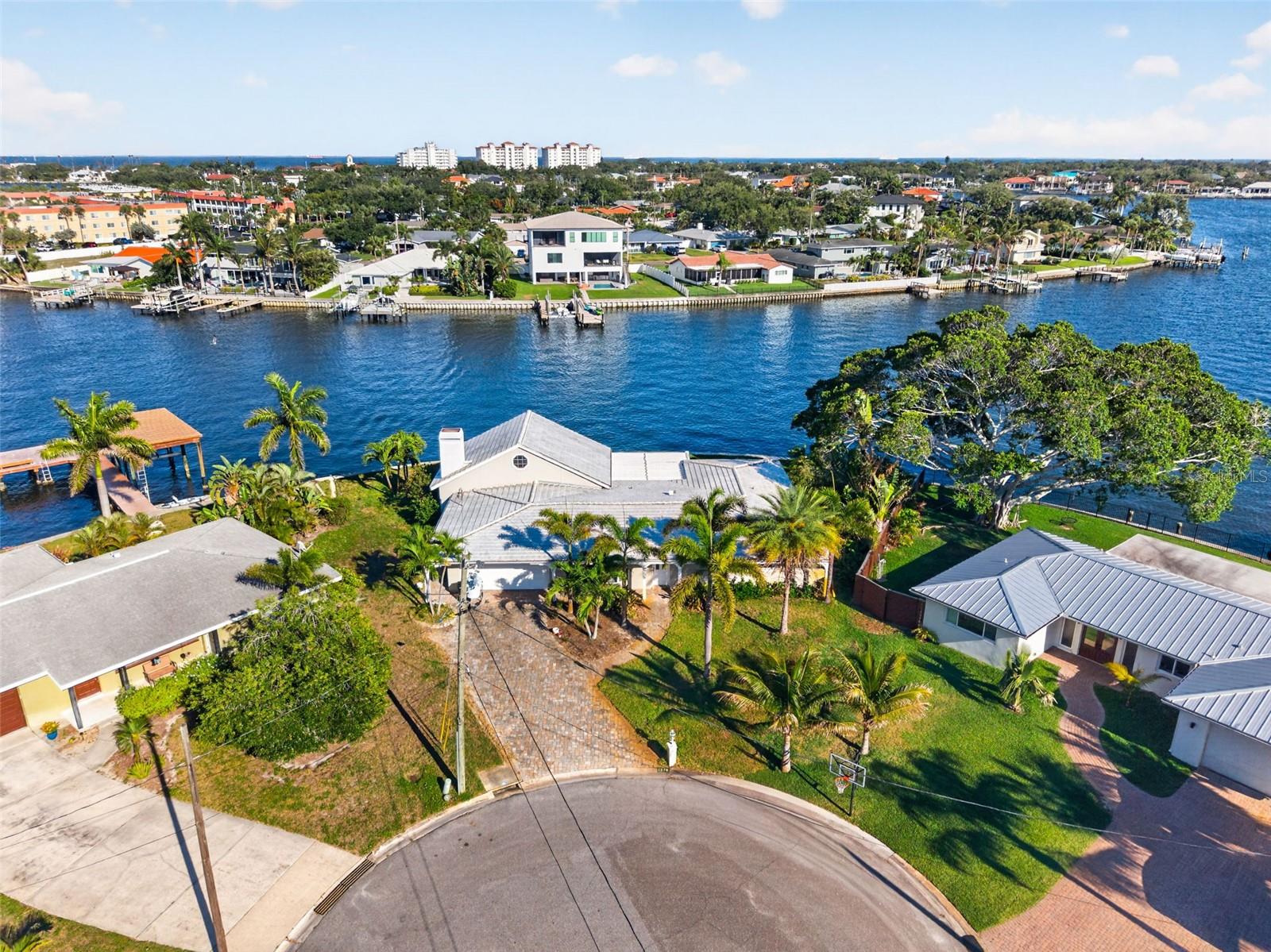 NORTH EAST PARK SHORES - Residential