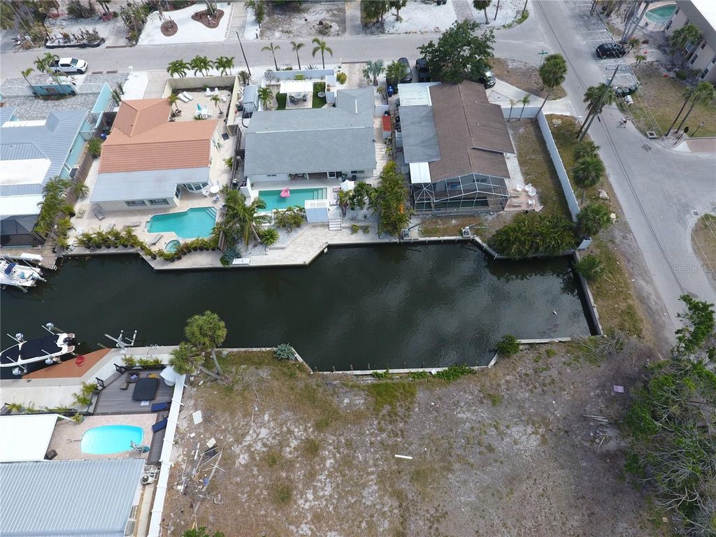 Photo of Avenida Leona, Sarasota, FL 34242 (MLS # A4650055)