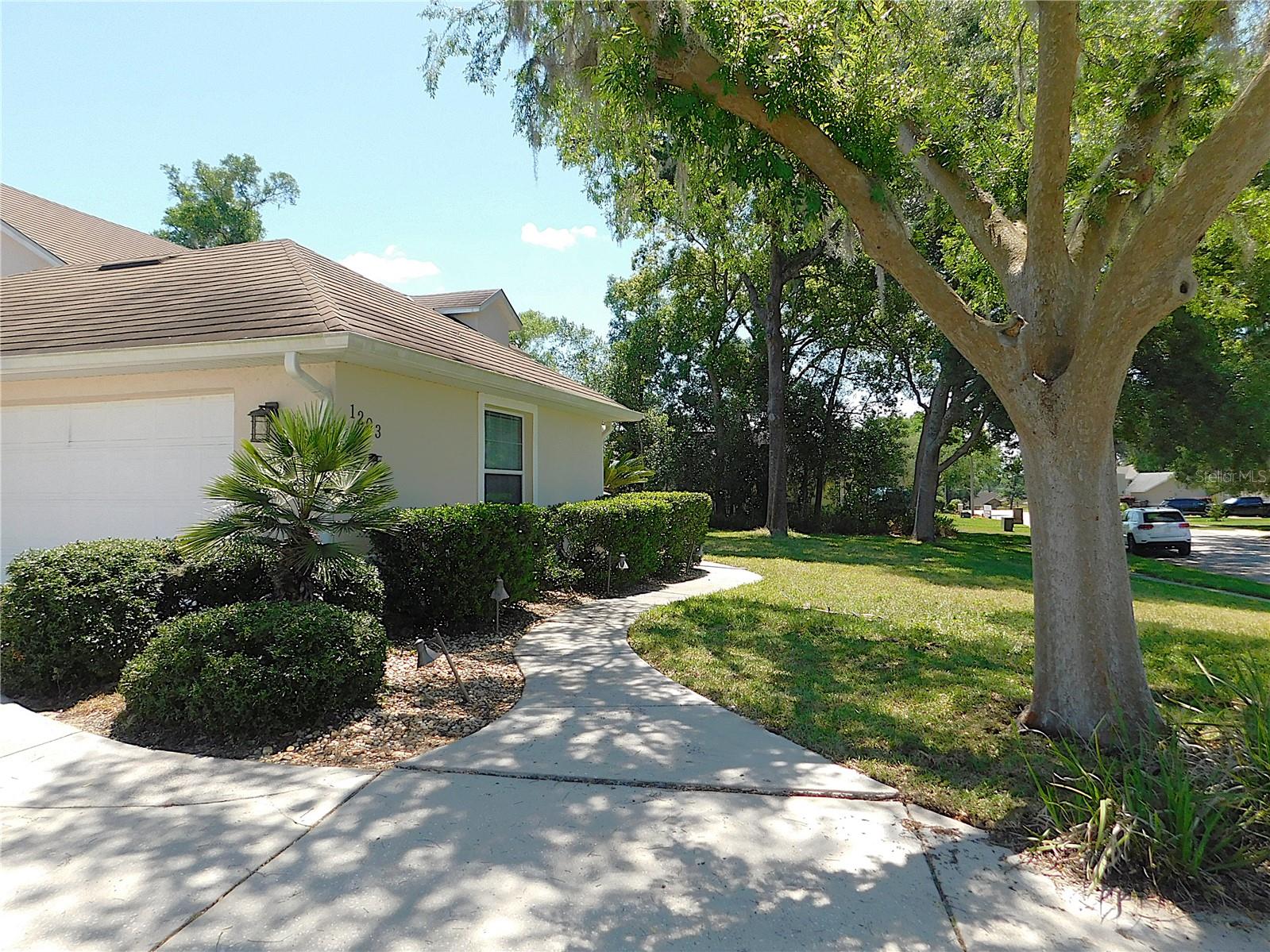 SUMMERTON - Residential