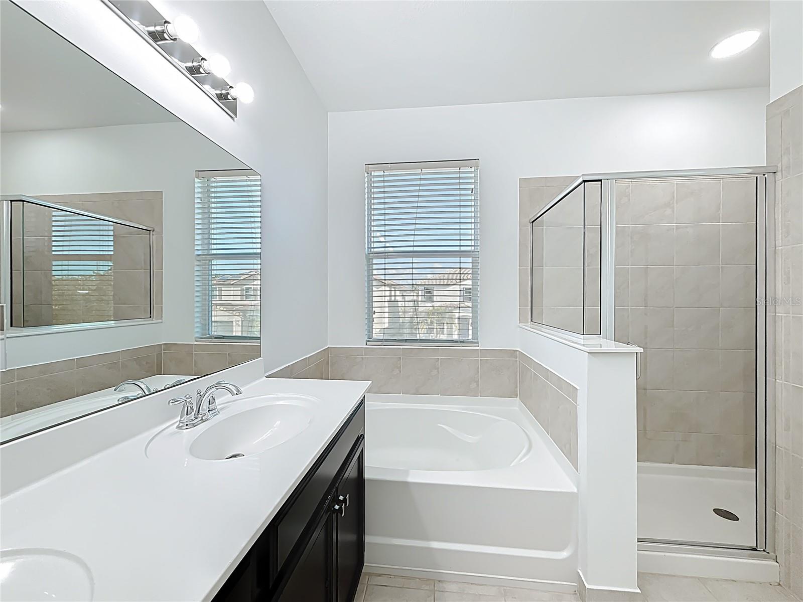 COUNTRY GARDENS SOUTH - Residential