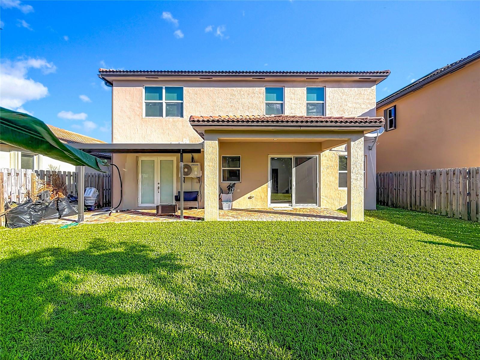 COUNTRY GARDENS SOUTH - Residential