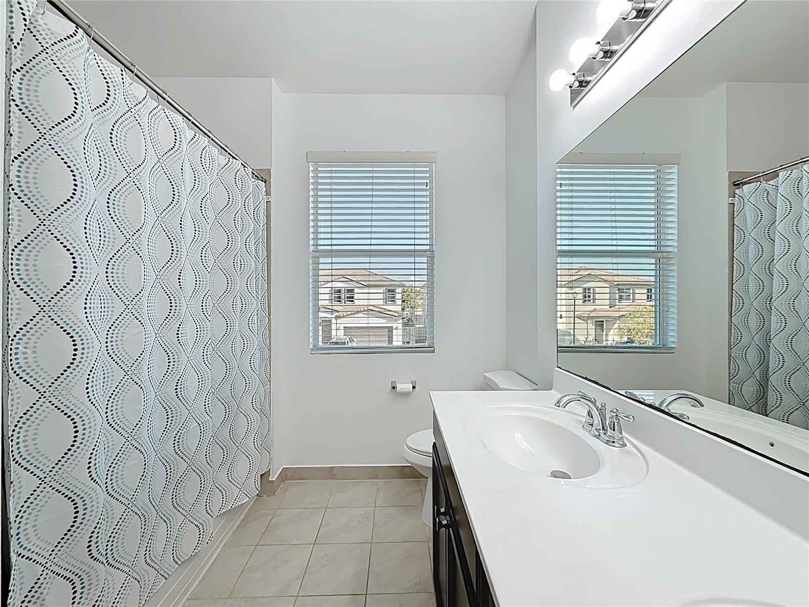 COUNTRY GARDENS SOUTH - Residential