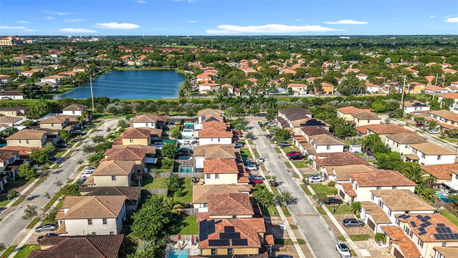 COUNTRY GARDENS SOUTH - Residential