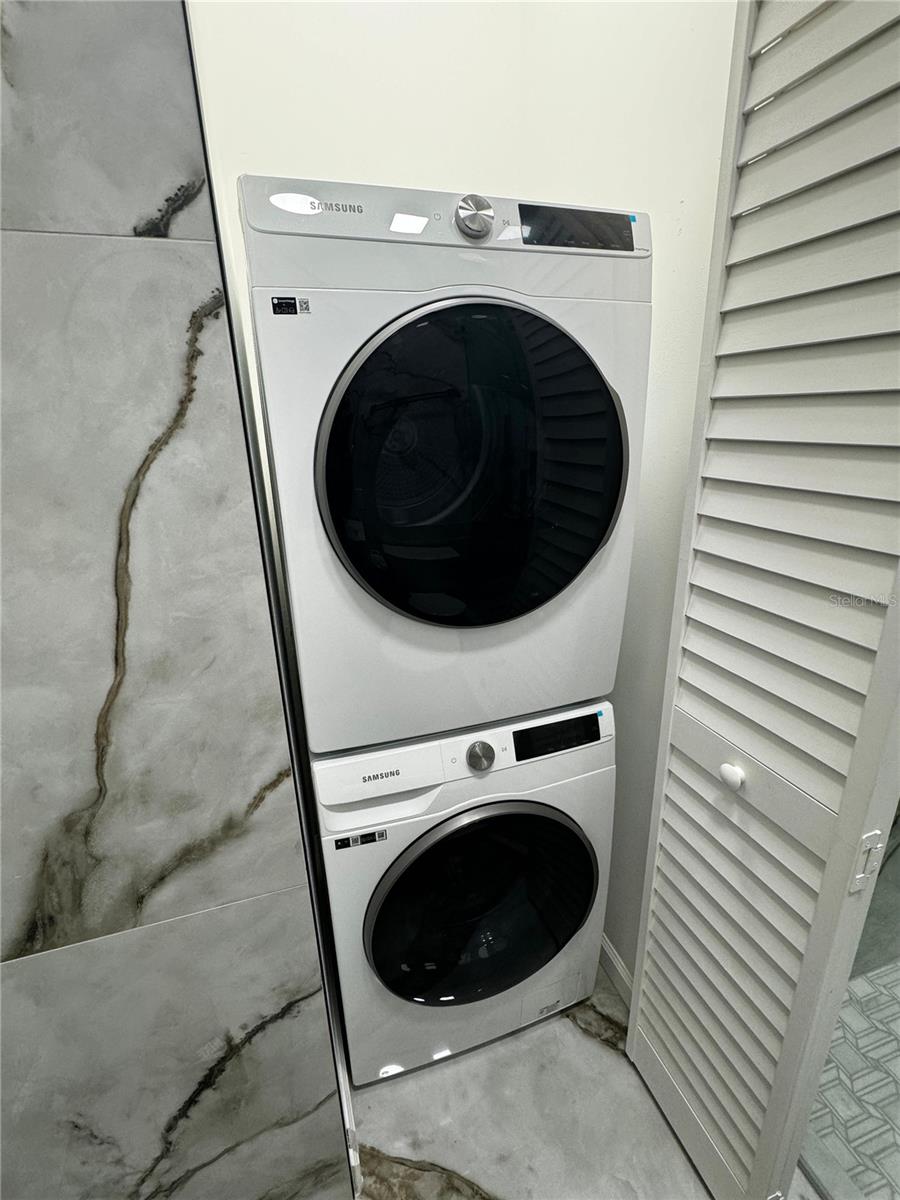 COUNTRY GARDENS SOUTH - Residential