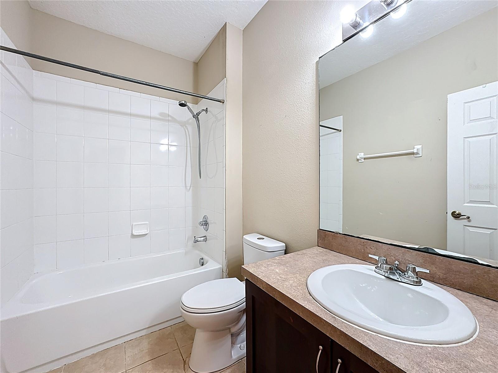 BARCLAY RESERVE TWNHMS - Residential