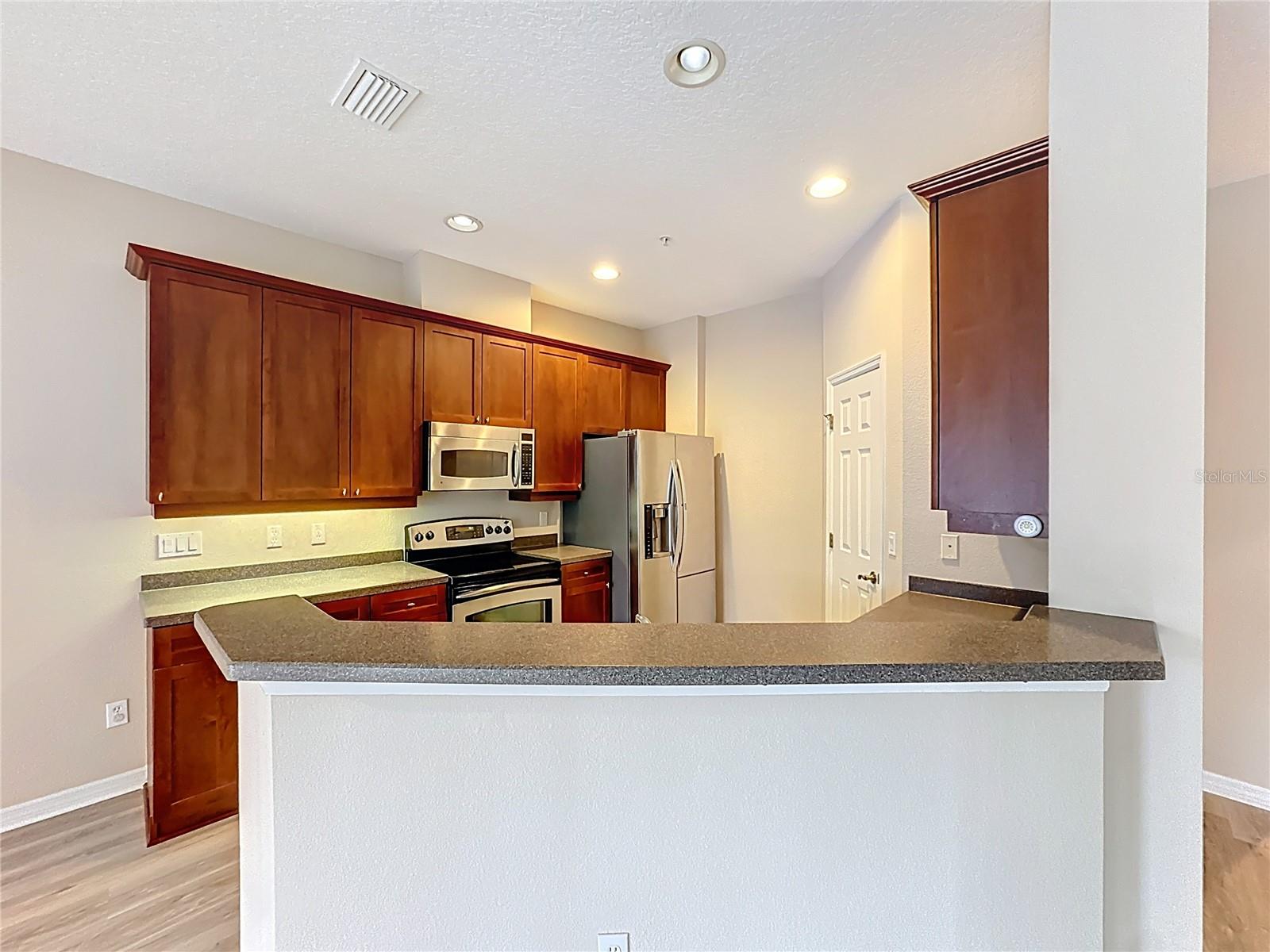 BARCLAY RESERVE TWNHMS - Residential