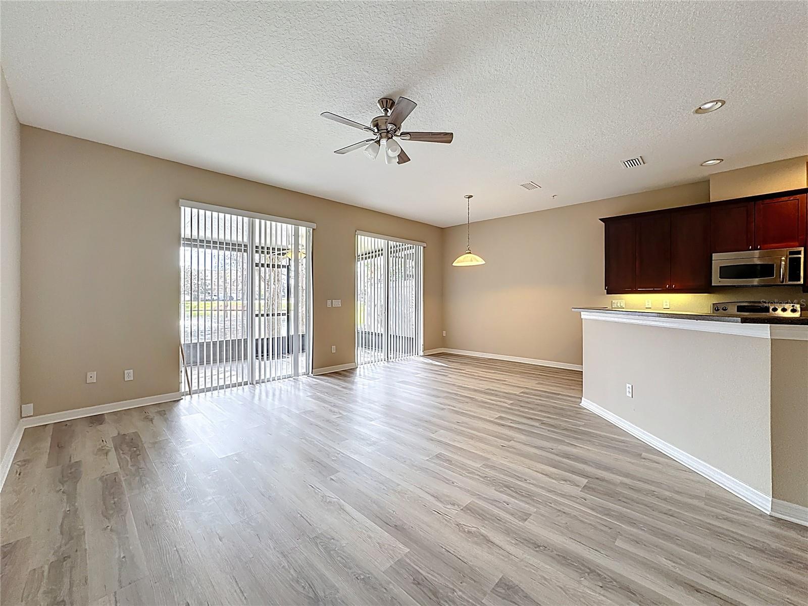 BARCLAY RESERVE TWNHMS - Residential