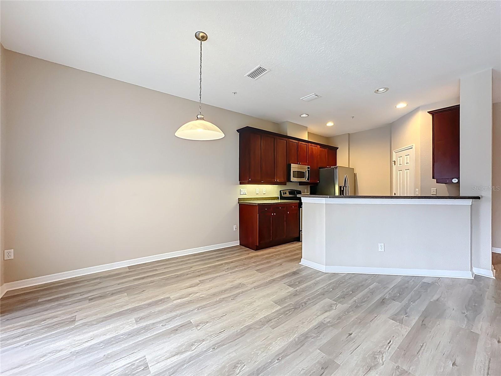 BARCLAY RESERVE TWNHMS - Residential