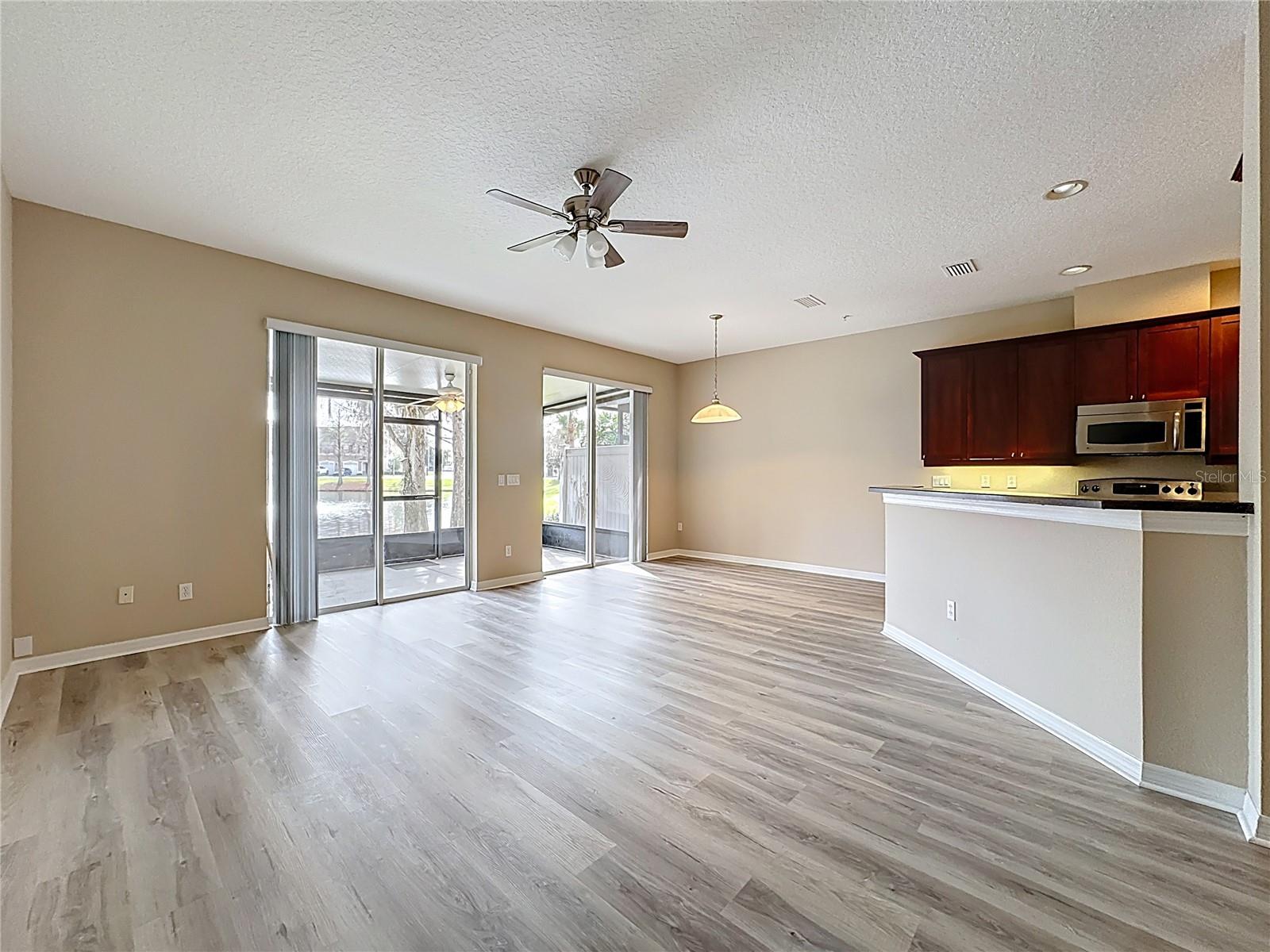 BARCLAY RESERVE TWNHMS - Residential