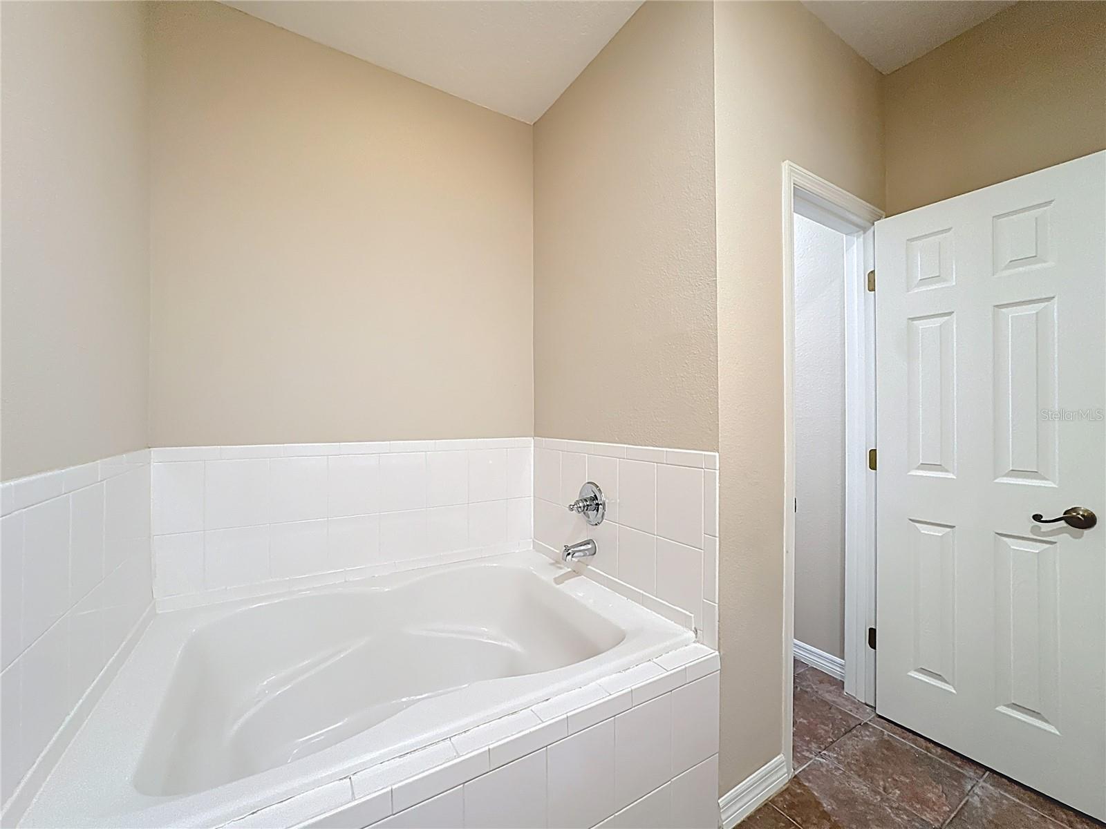 BARCLAY RESERVE TWNHMS - Residential