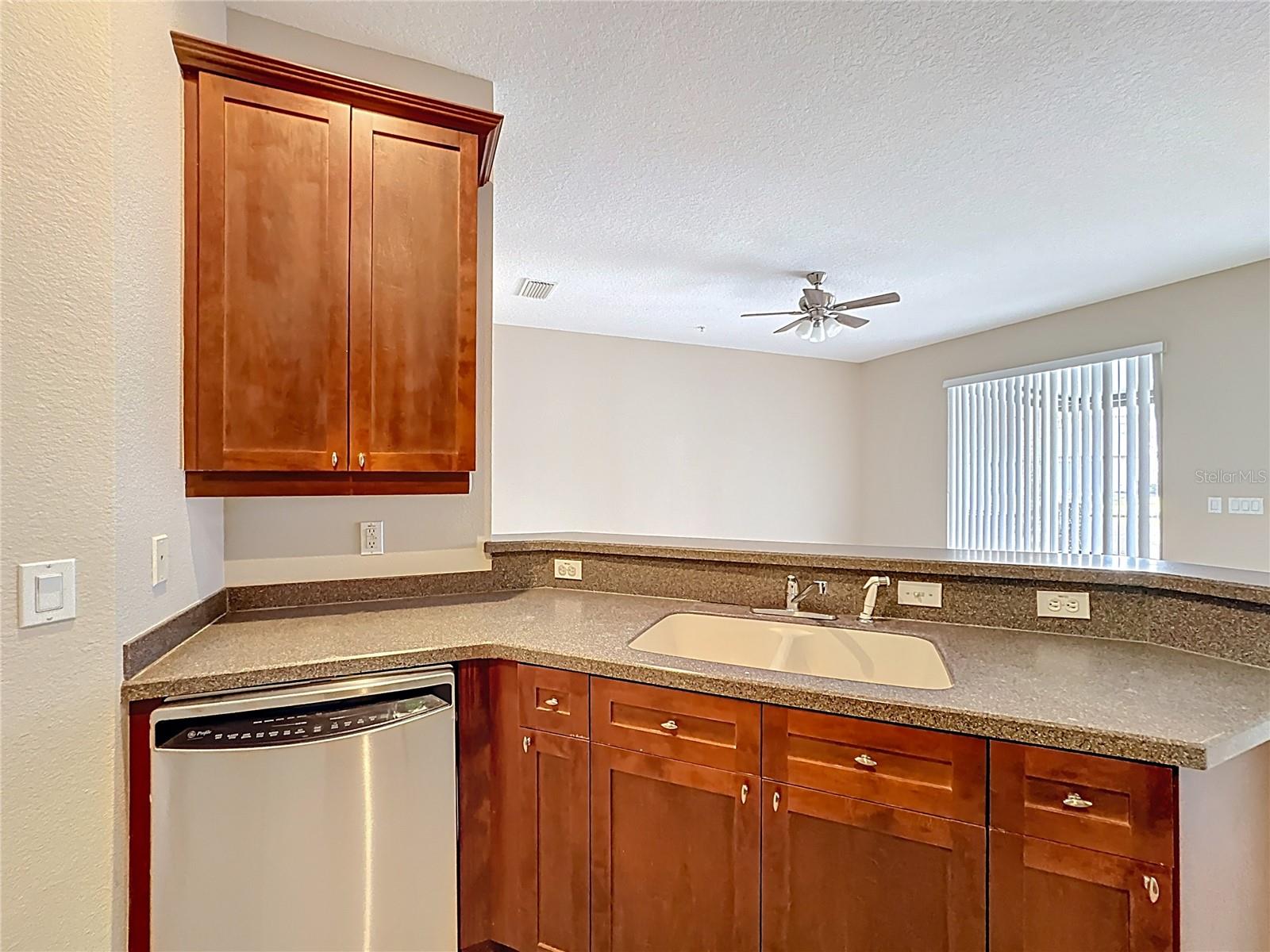 BARCLAY RESERVE TWNHMS - Residential