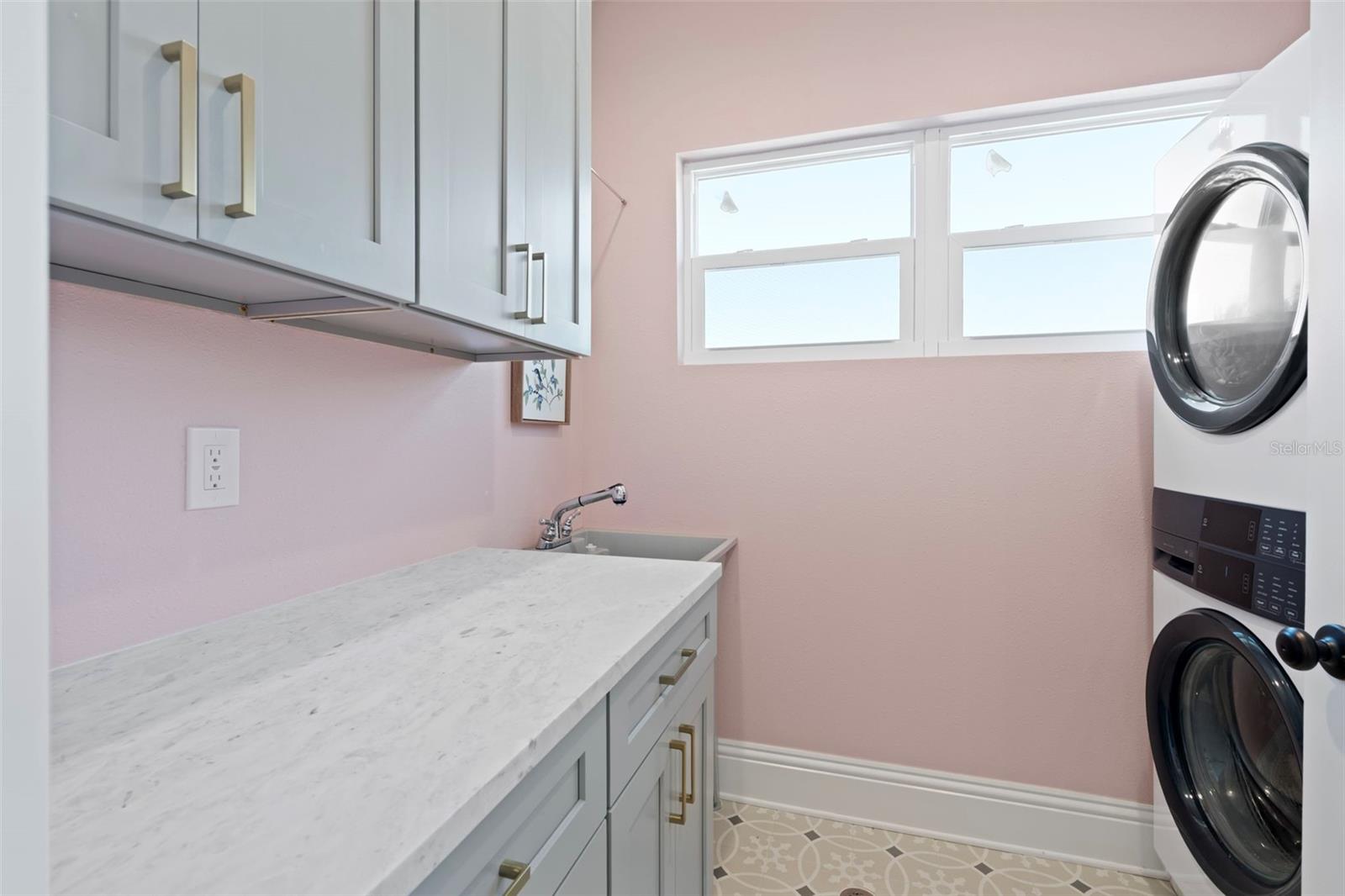 SPRING HILL REV - Residential