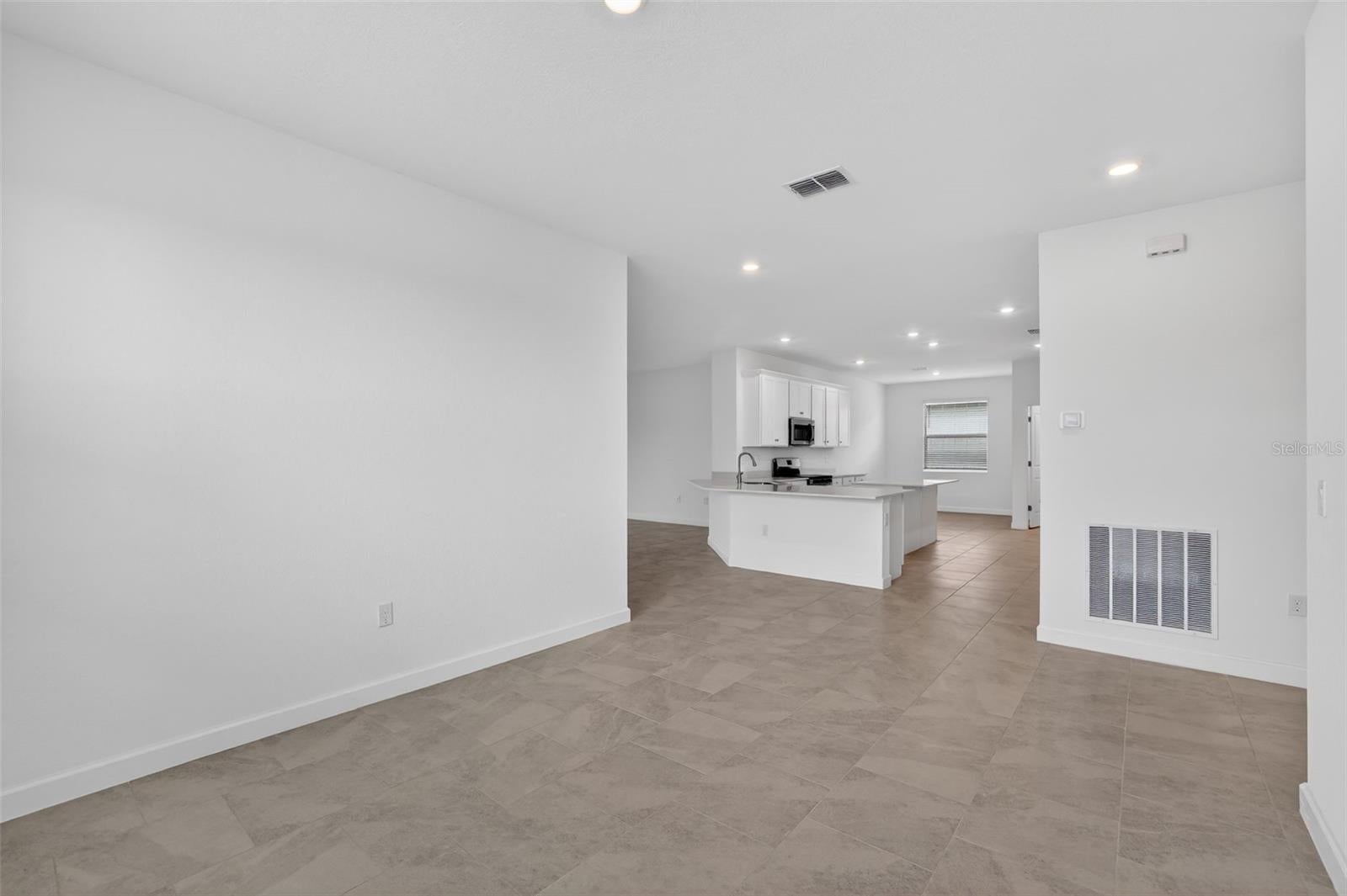 3205 PINEBERRY CROSSING
