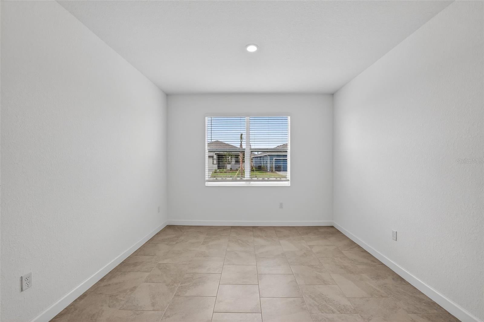 3205 PINEBERRY CROSSING
