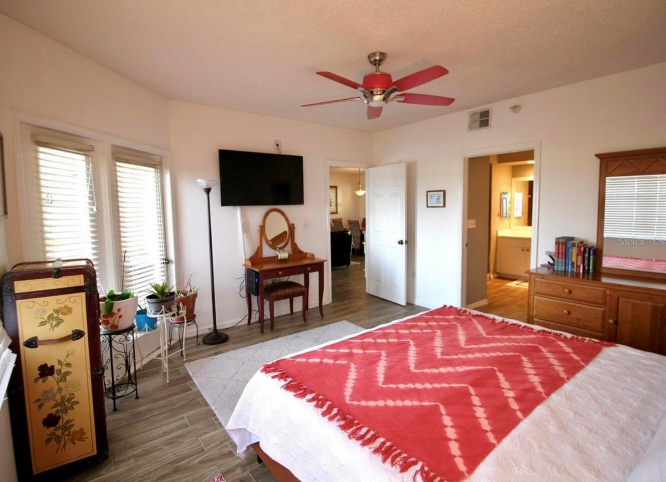SHORES OF LONG BAYOU CONDO - Residential Lease
