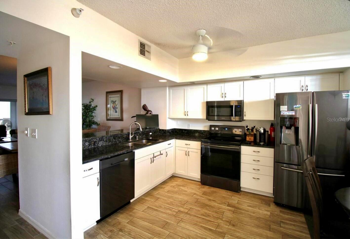 SHORES OF LONG BAYOU CONDO - Residential Lease