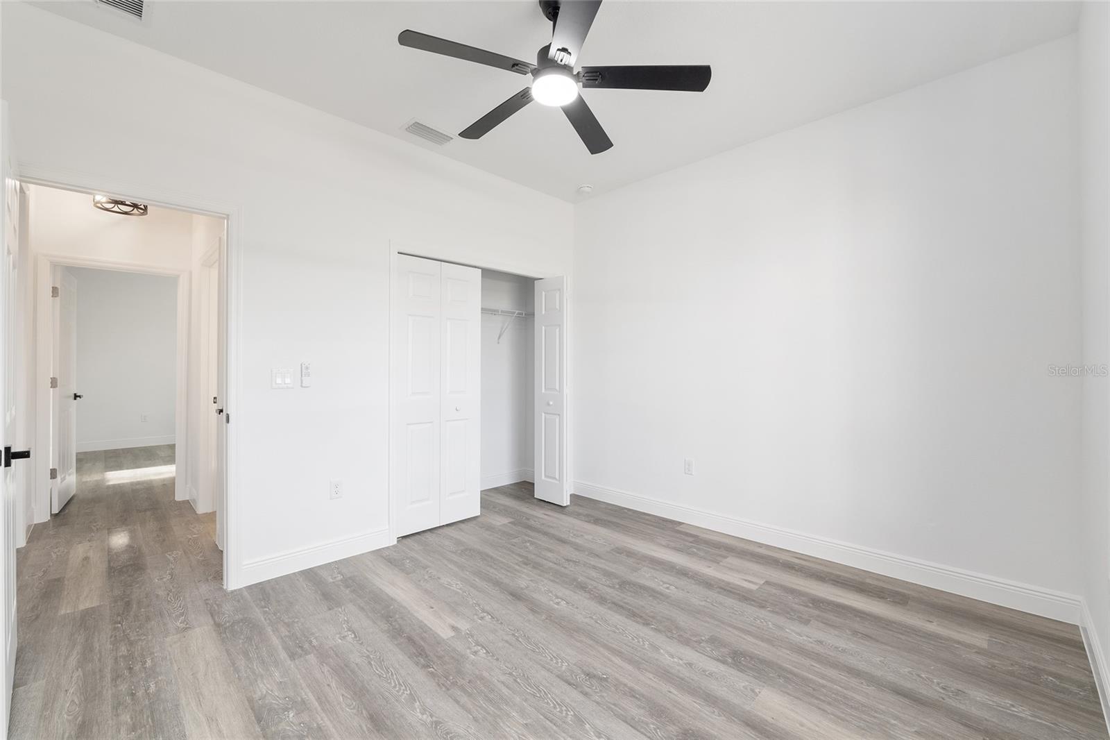 ROLLING HILLS UN 01 - Residential