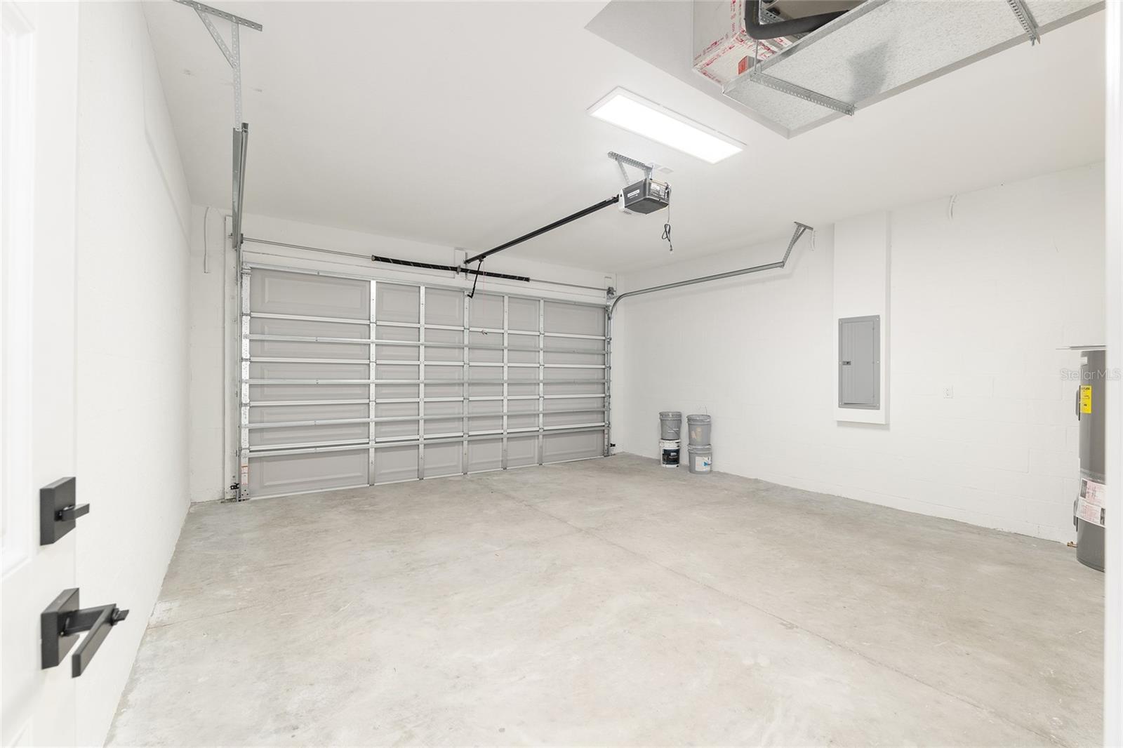 ROLLING HILLS UN 01 - Residential