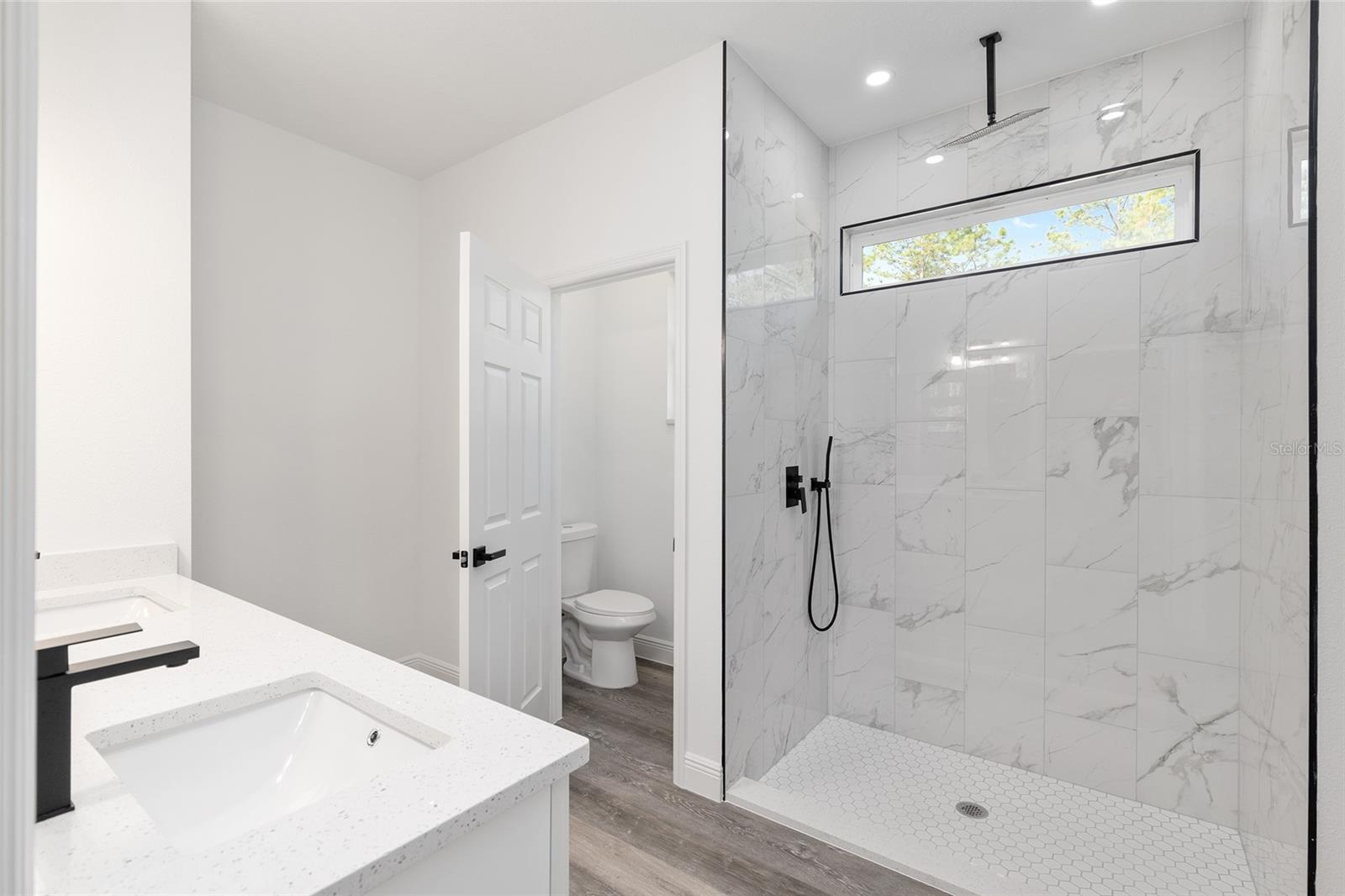 ROLLING HILLS UN 01 - Residential