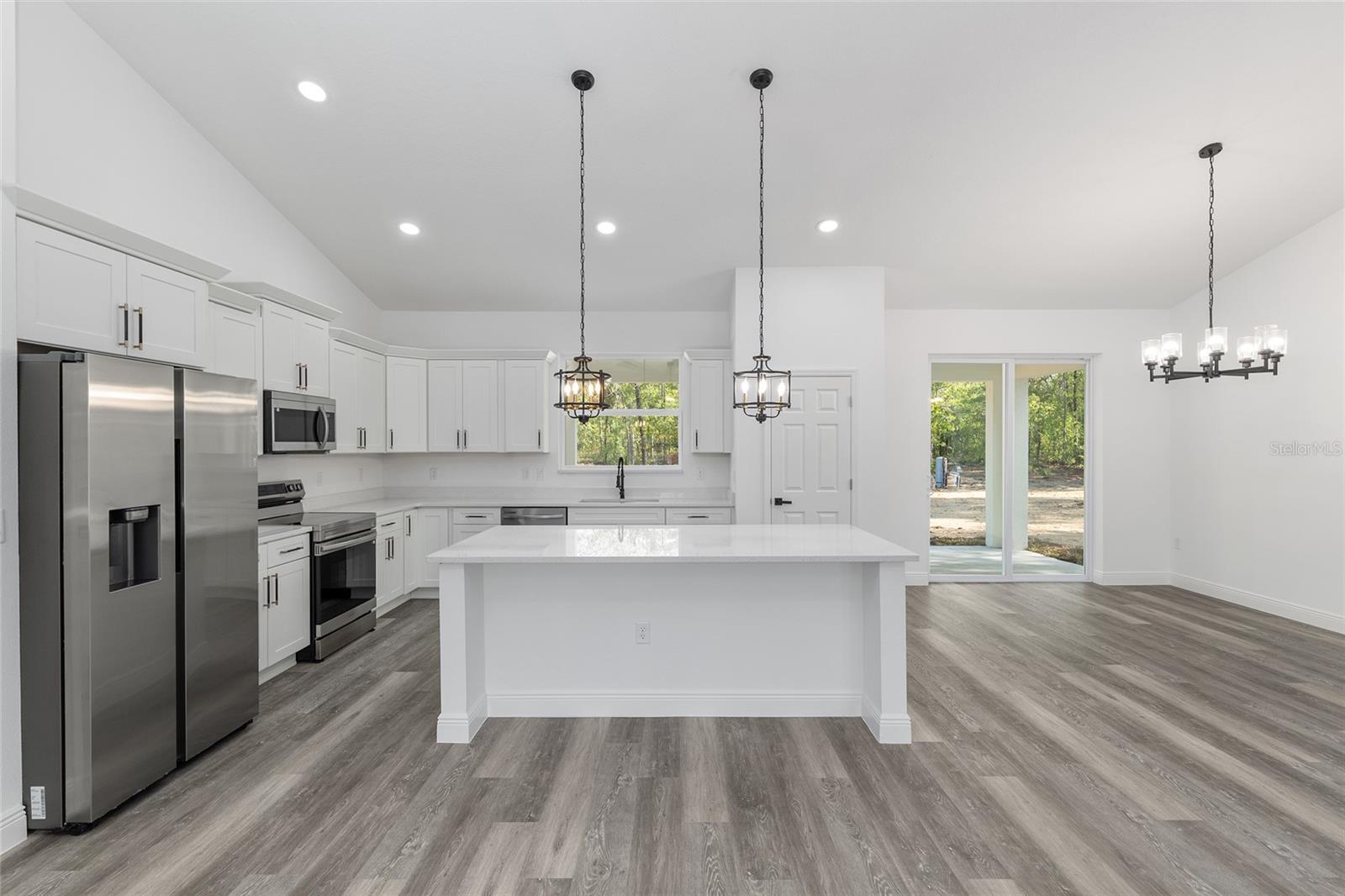 ROLLING HILLS UN 01 - Residential