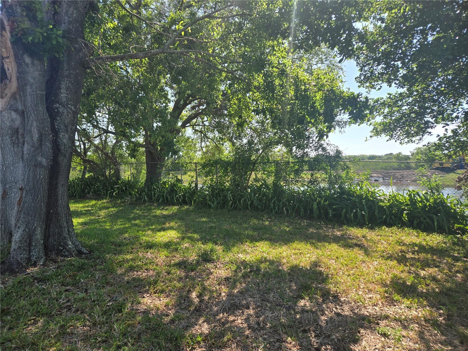 704 LEMONWOOD DRIVE