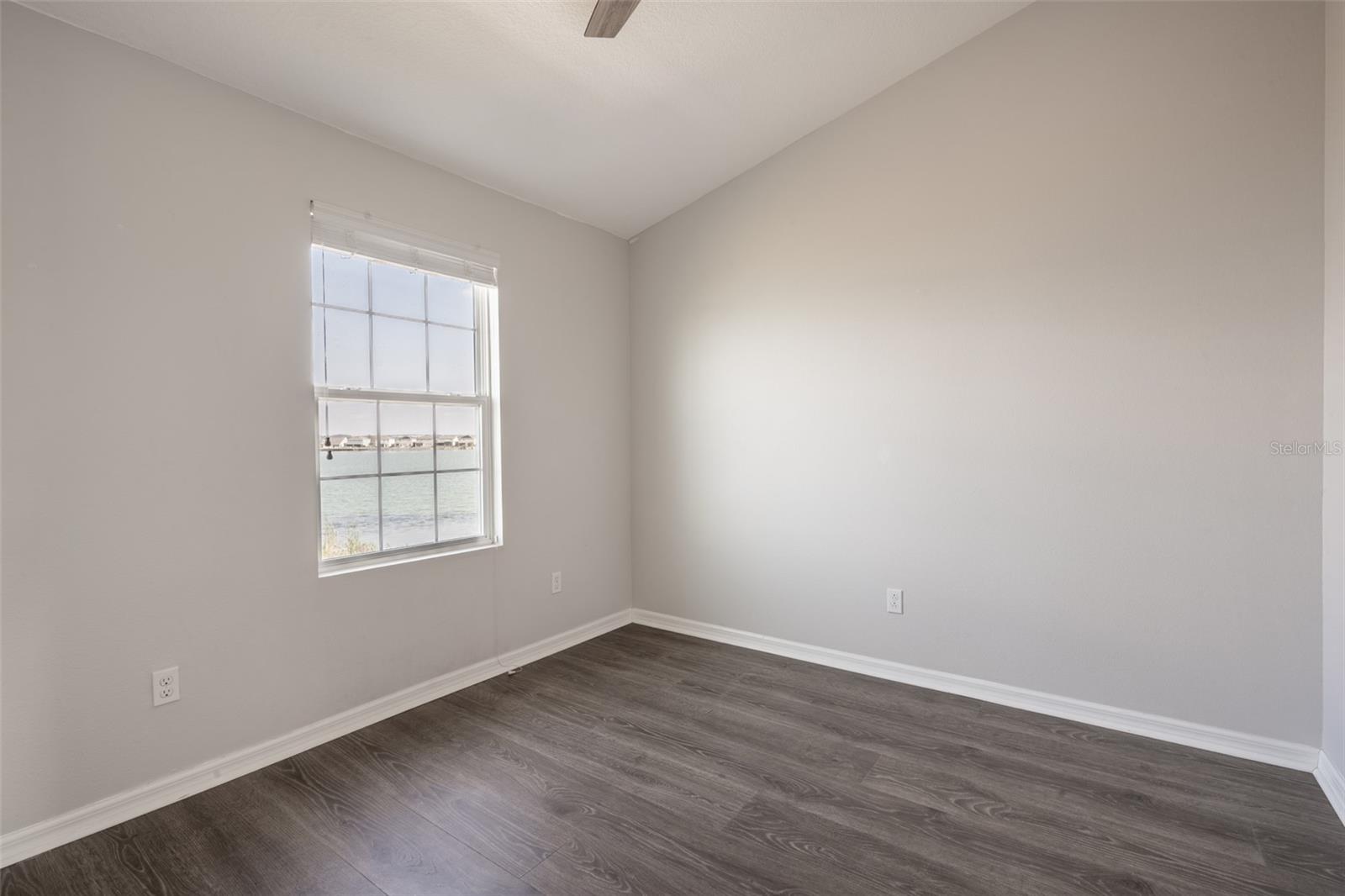 GROVELAND WATERSIDE POINTE PH 01 - Residential