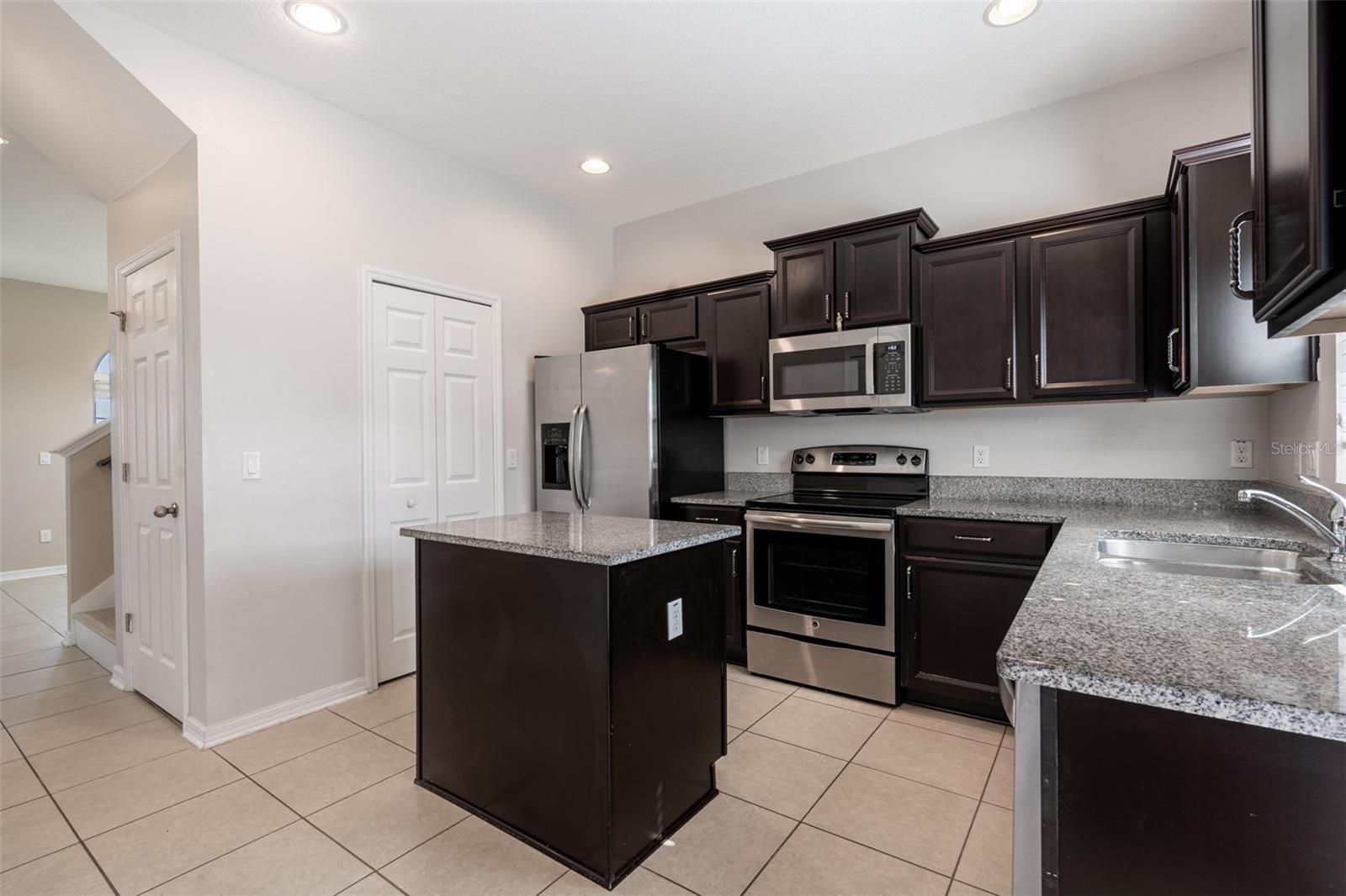 GROVELAND WATERSIDE POINTE PH 01 - Residential