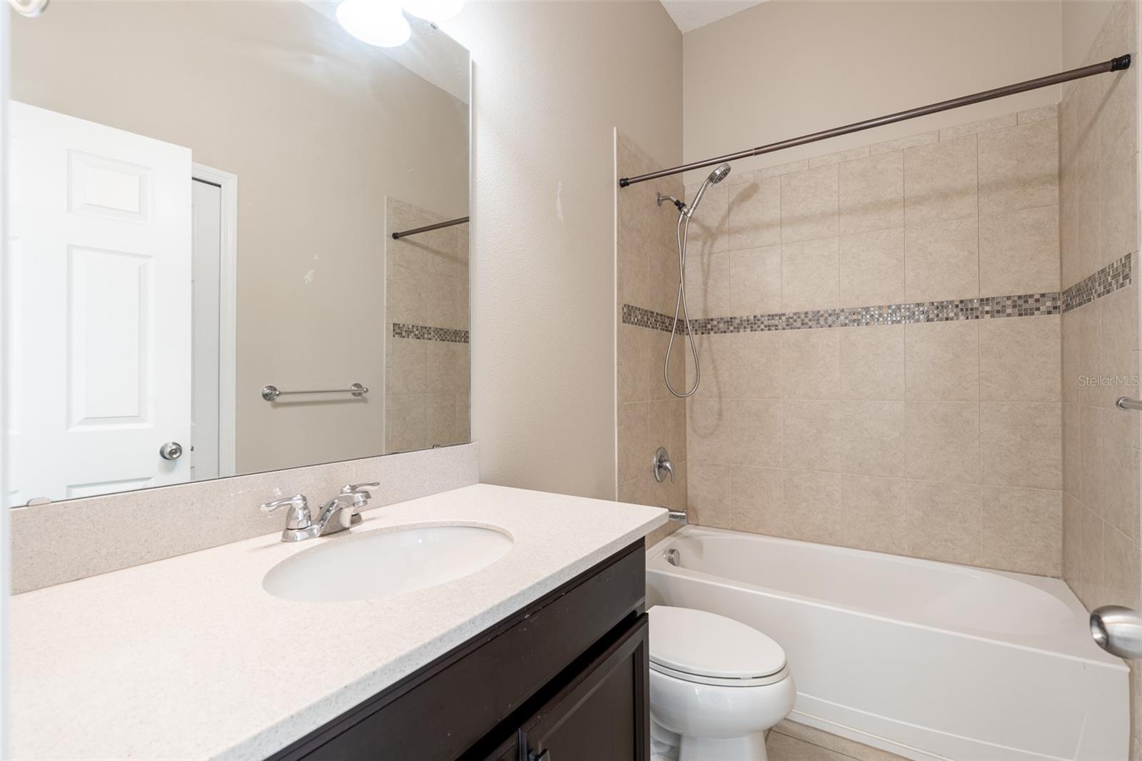 GROVELAND WATERSIDE POINTE PH 01 - Residential