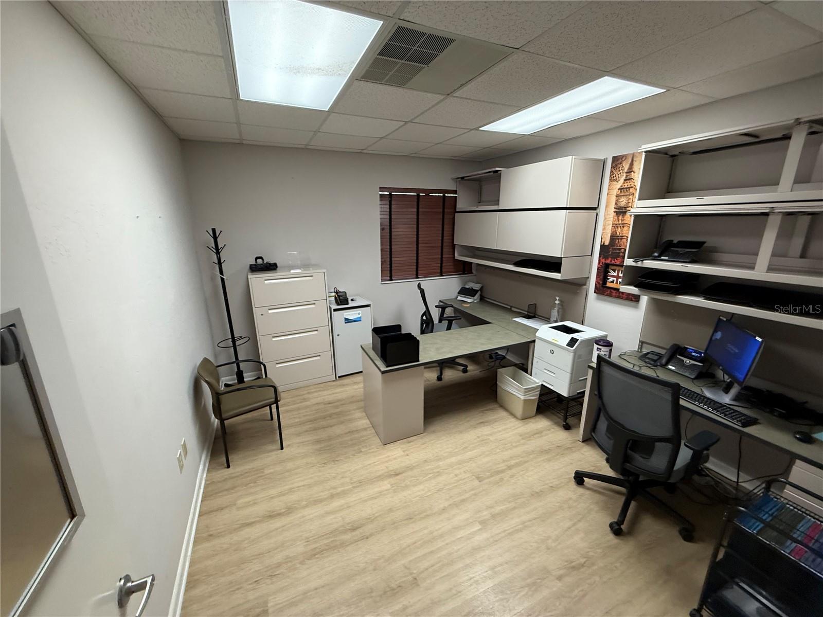 PARK AVE CONCOURSE - Commercial Lease