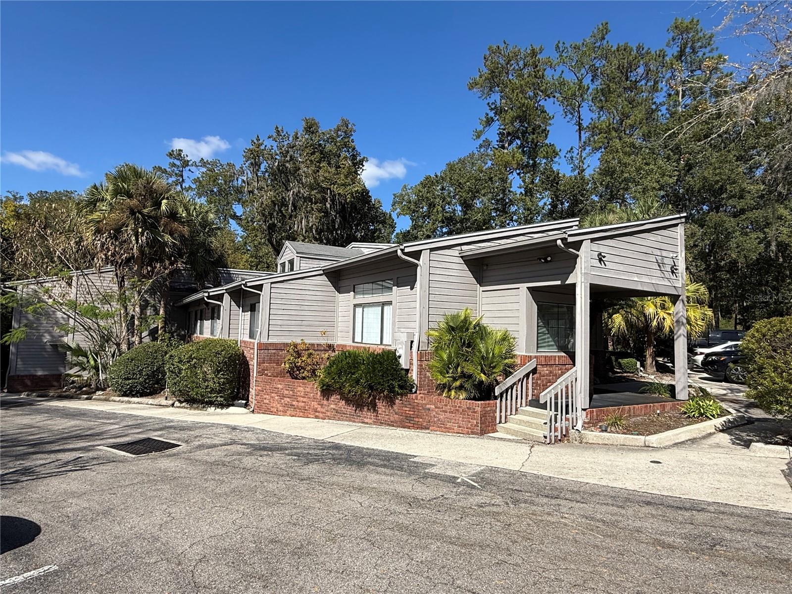 PARK AVE CONCOURSE - Commercial Lease