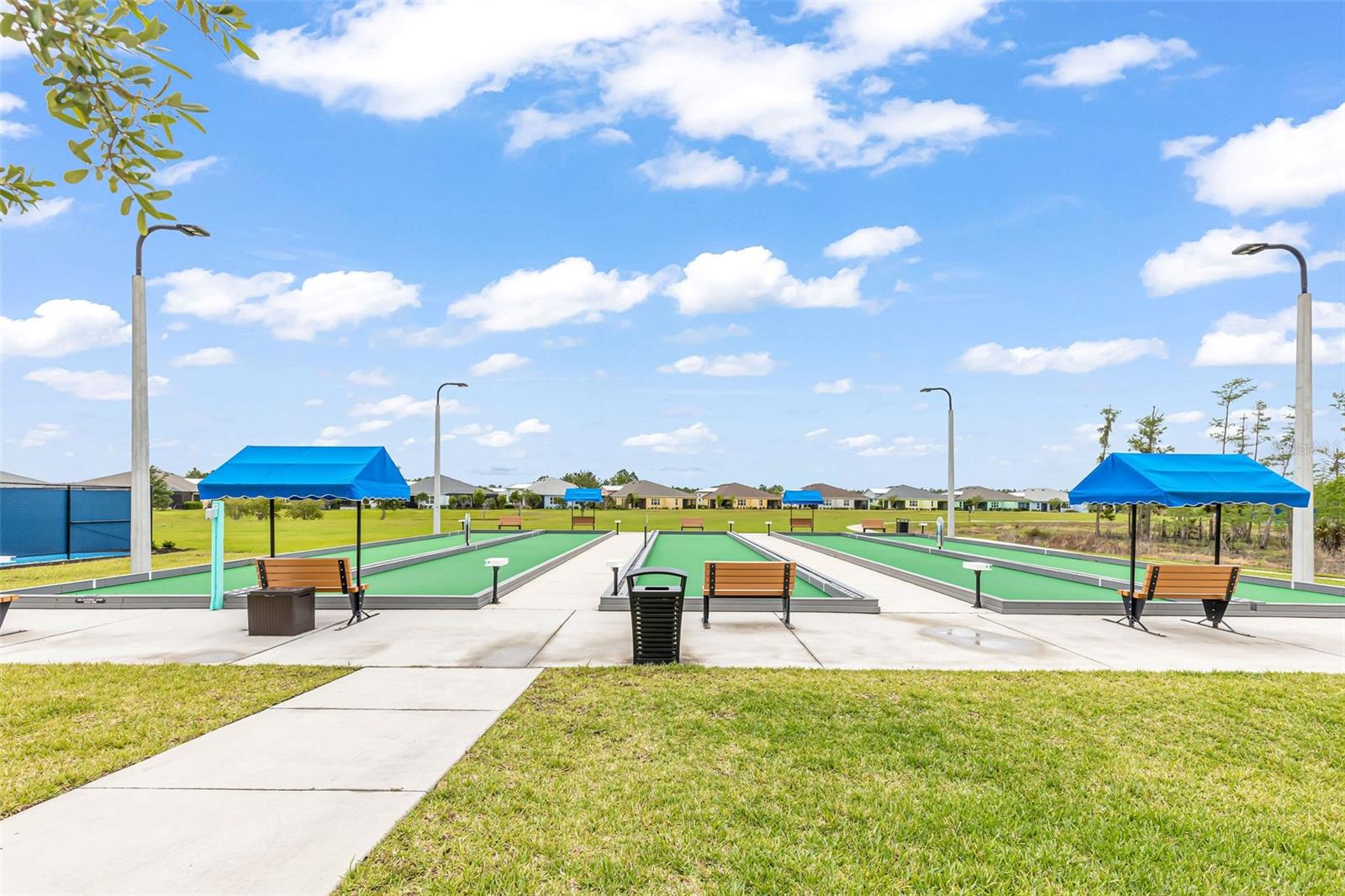 LATITUDE/DAYTONA BEACH CLOAR - Residential