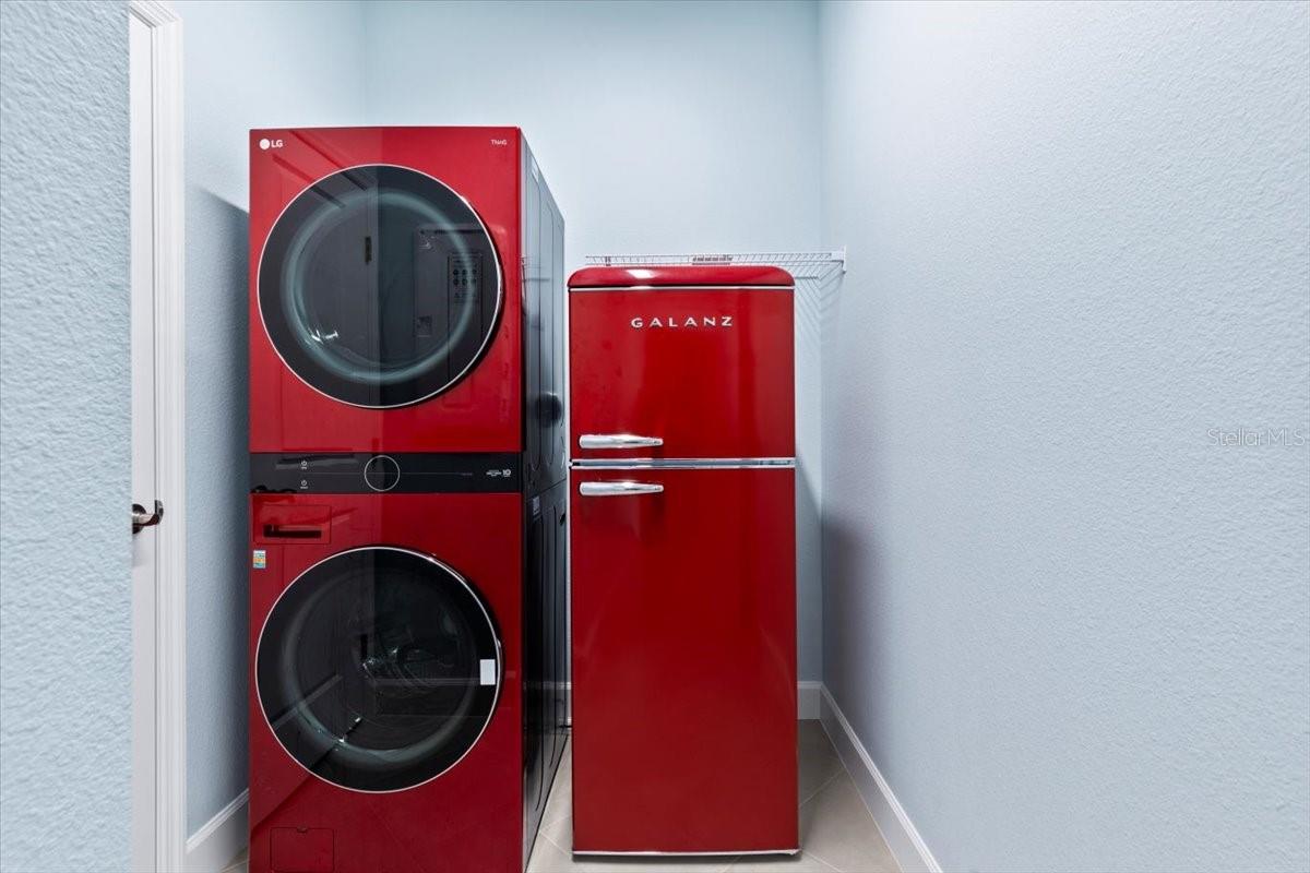 LATITUDE/DAYTONA BEACH CLOAR - Residential