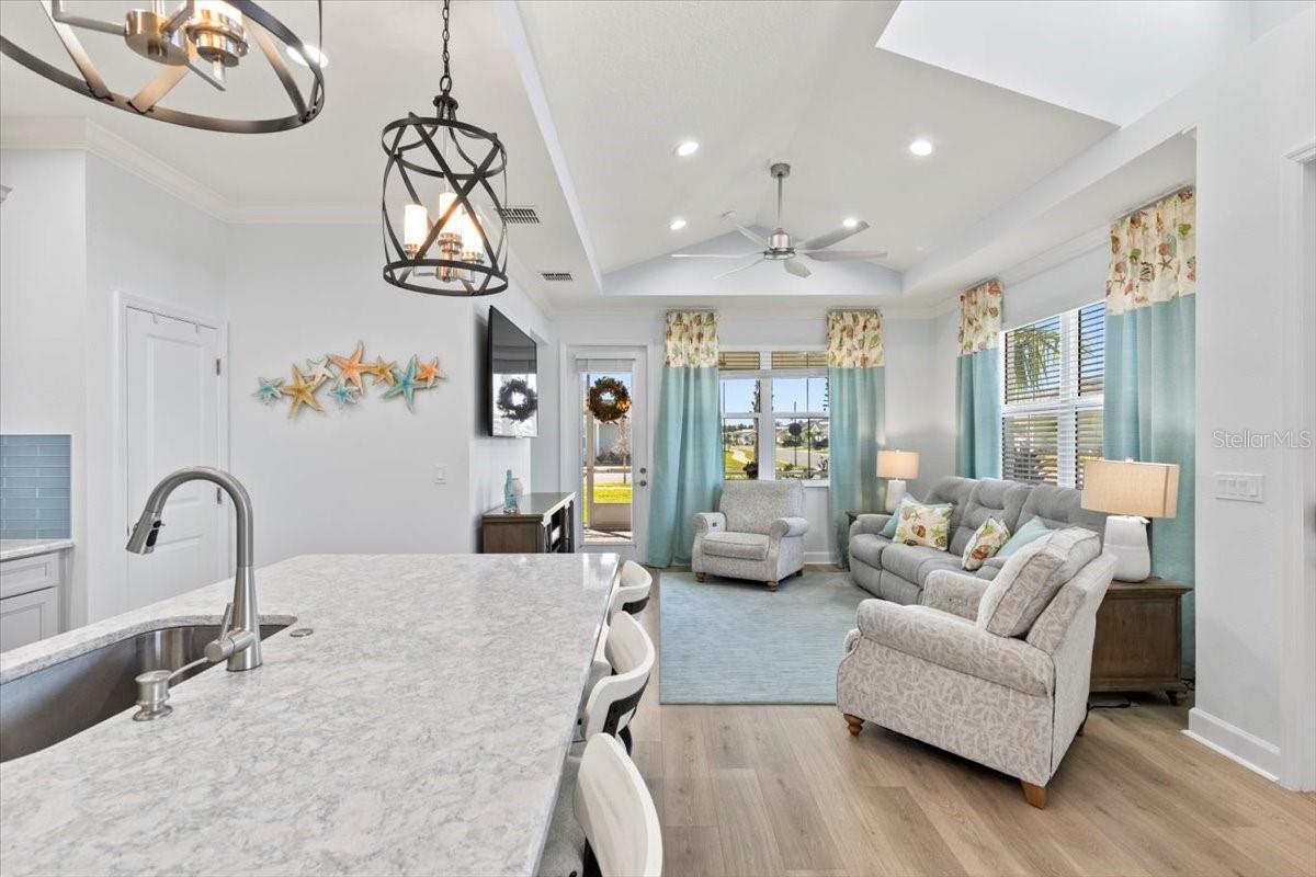 LATITUDE/DAYTONA BEACH CLOAR - Residential