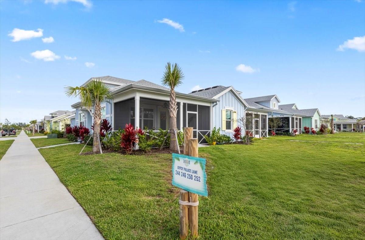 LATITUDE/DAYTONA BEACH CLOAR - Residential