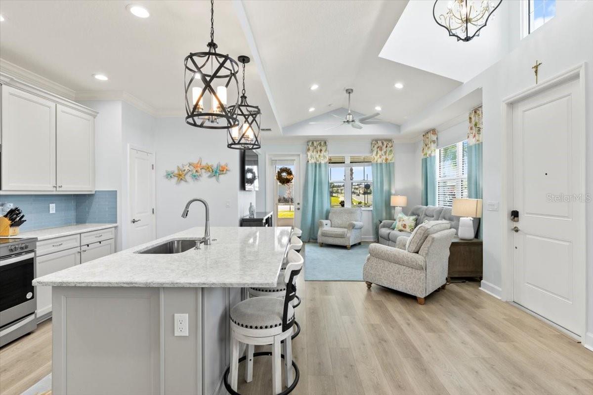 LATITUDE/DAYTONA BEACH CLOAR - Residential